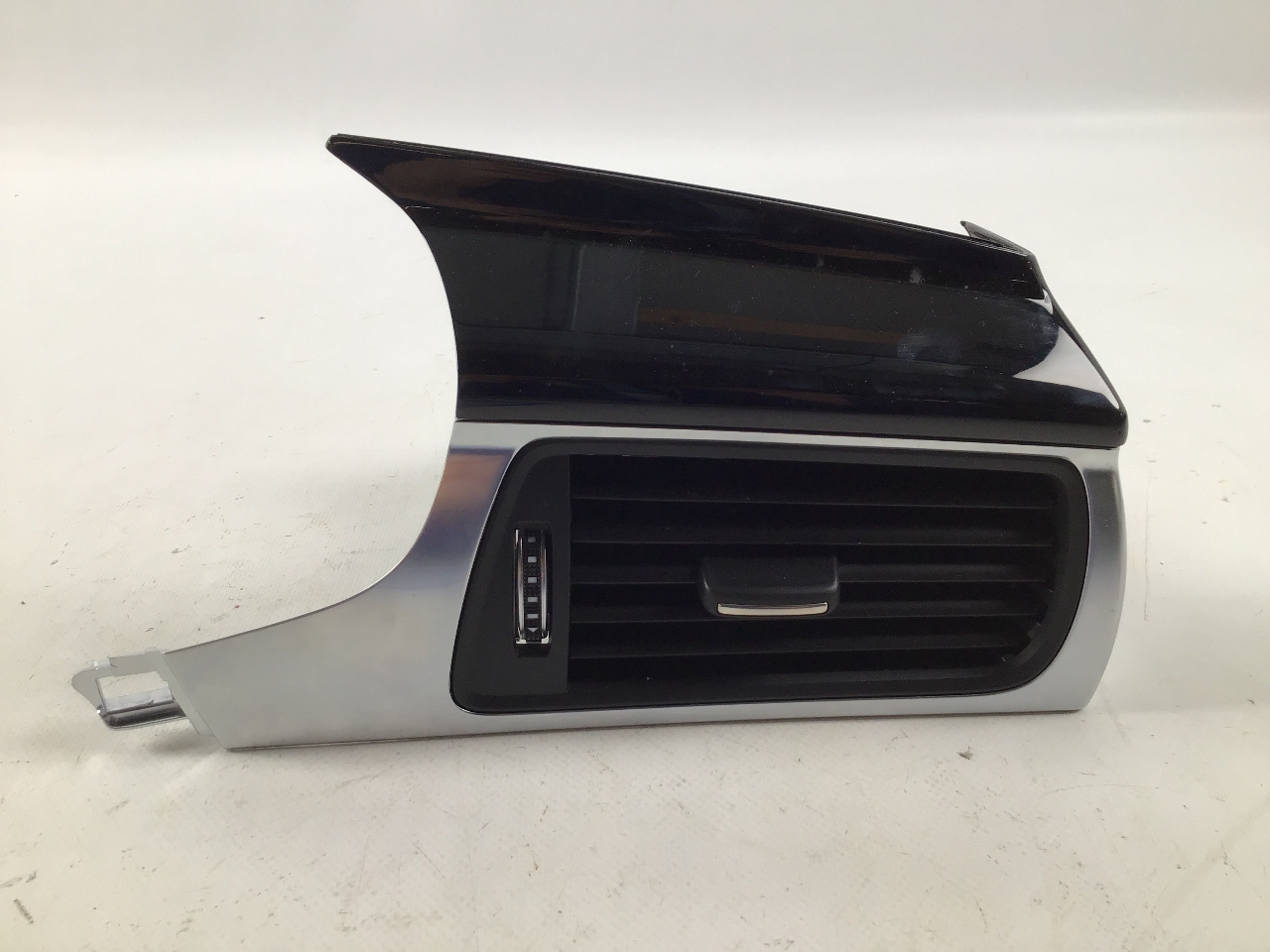 Kratka wentylacyjna deski rozdzielczej AUDI A6 Avant (4G, C7) RS6 quattro  445 kW  605 PS (11.2015-09.2018)