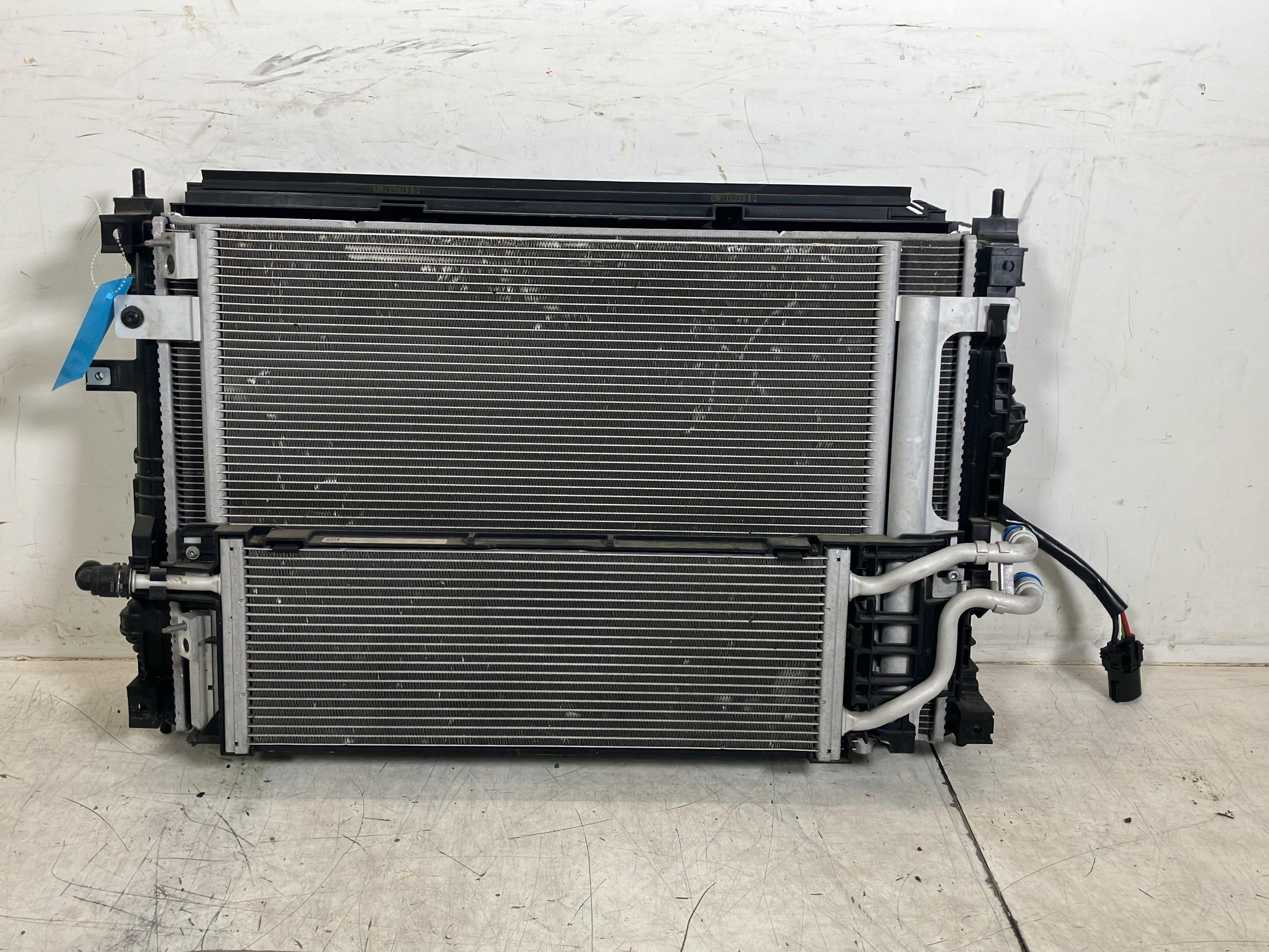 Paquet de radiateurs sans support de serrure OPEL Vivaro C Kasten (K0) VIVARO-E HYDROGEN  100 kW  136 PS (08.2022-> )