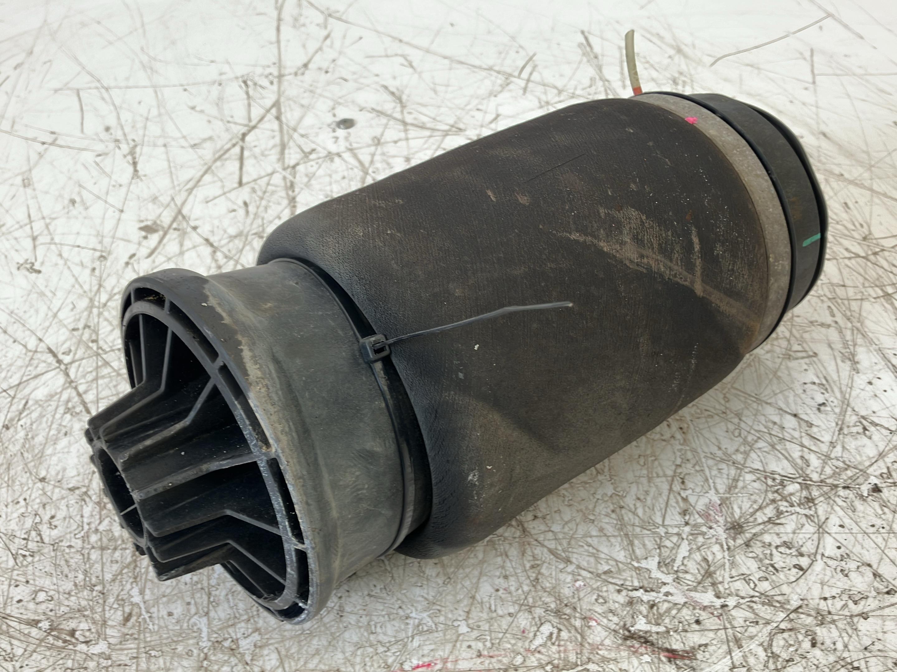 Air suspension damper right rear MERCEDES-BENZ GLE (W166) AMG 63 4-matic  410 kW  557 PS (04.2015-> )