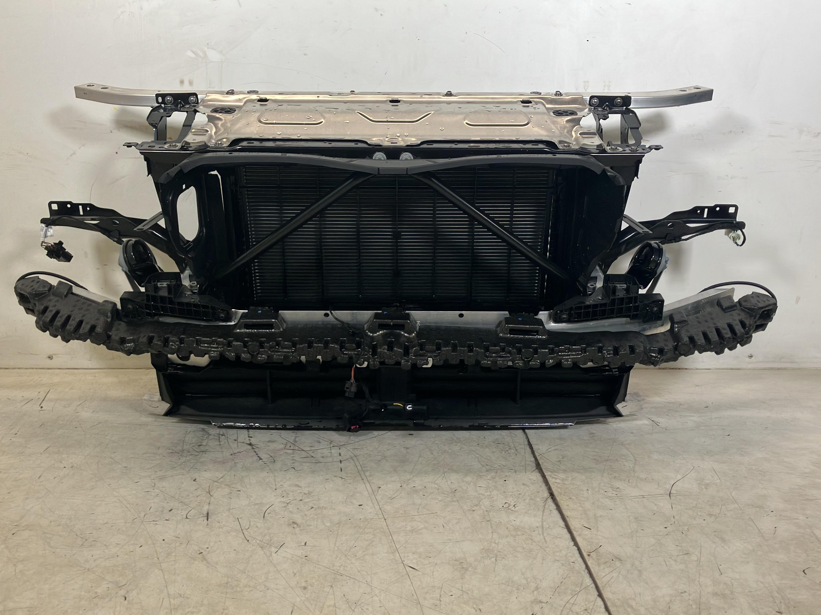 Kühlerpaket mit Schlossträger BMW X3 (G01, F97) xDrive 20i  135 kW  184 PS (12.2017-> )