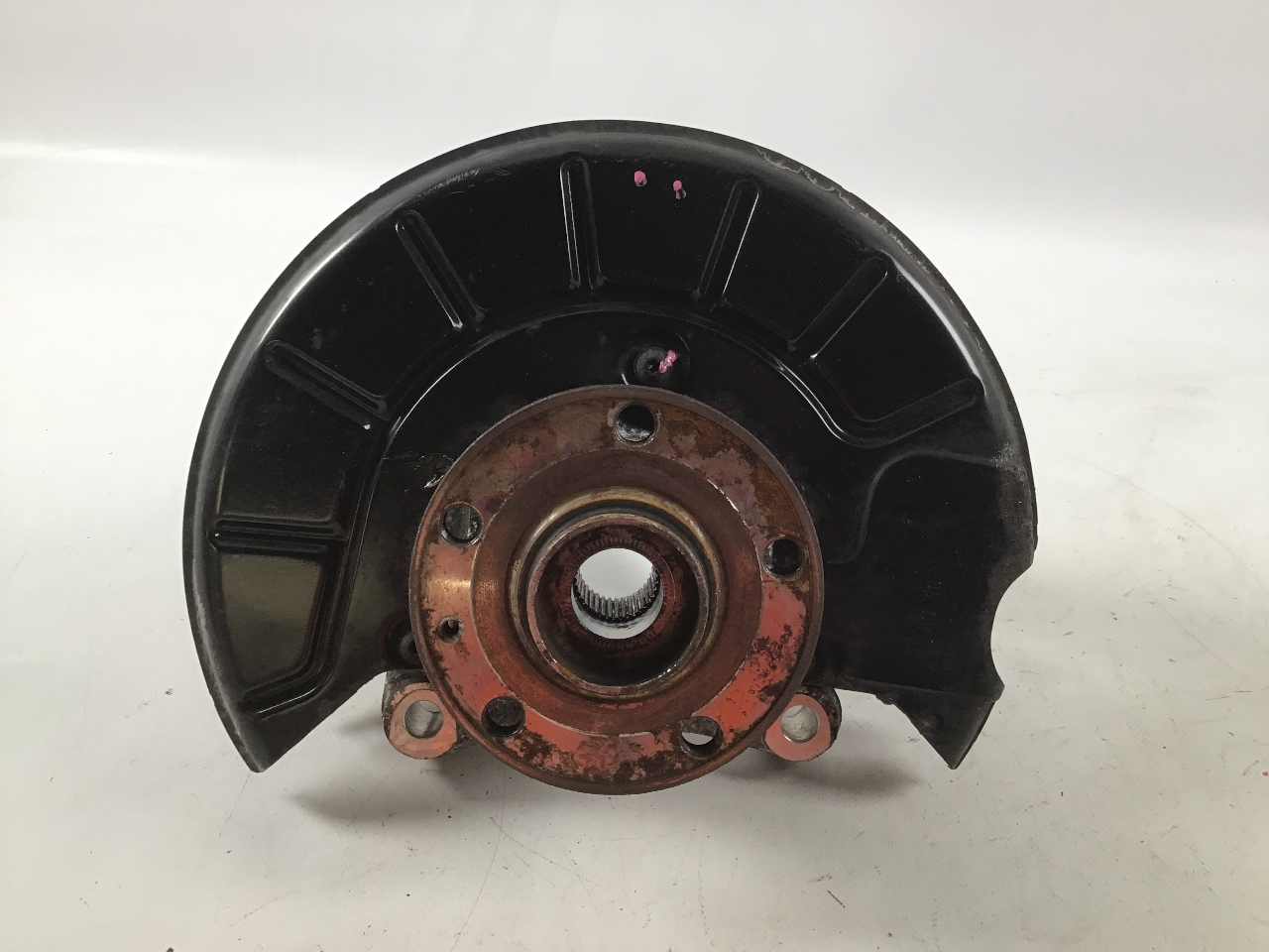 Achsschenkel links vorne VW Passat B7 (362) 2.0 TDI  103 kW  140 PS (08.2010-12.2014)