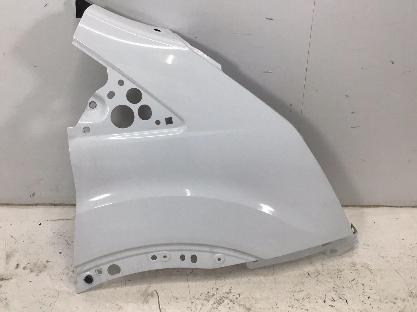 Apărătoare de noroi dreapta față FORD Transit V363 Pritsche/Fahrgestell (FED, FFD) 2.0 EcoBlue  121 kW  165 PS (07.2023-> )