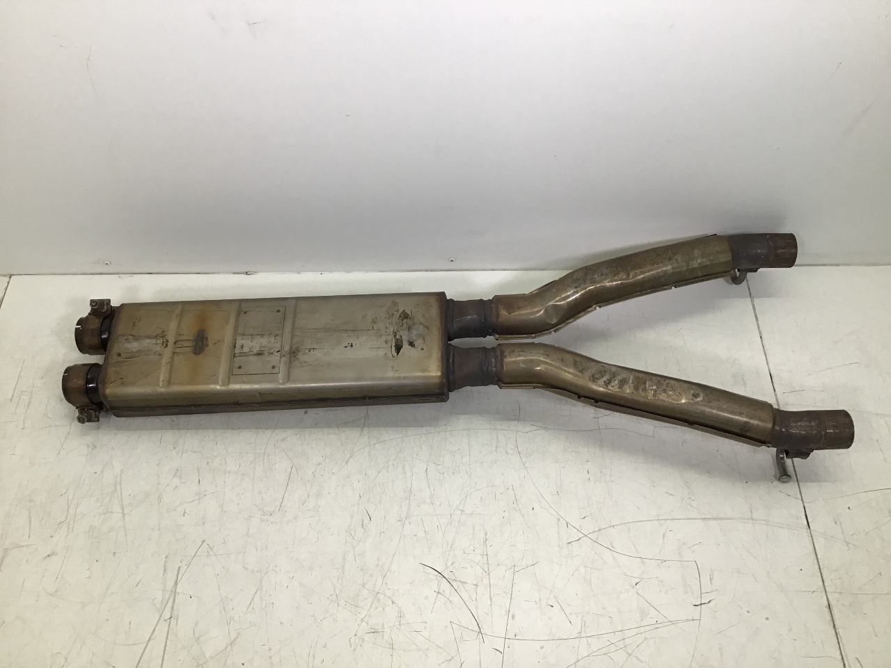 Mittelschalldämpfer FERRARI Maranello 5.5  357 kW  486 PS (04.1996-12.2001) Mittelschalldämpfer FERRARI Maranello 5.5  357 kW  486 PS (04.1996-12.2001)