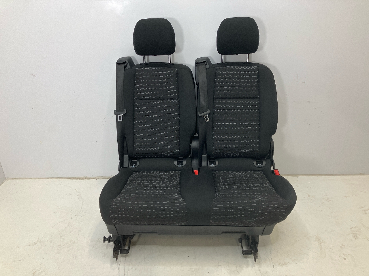 3. Sitzreihe MERCEDES-BENZ Vito Tourer (W447) 116 CDI  120 kW  163 PS (03.2019-> ) 3. Sitzreihe MERCEDES-BENZ Vito Tourer (W447) 116 CDI  120 kW  163 PS (03.2019-> )