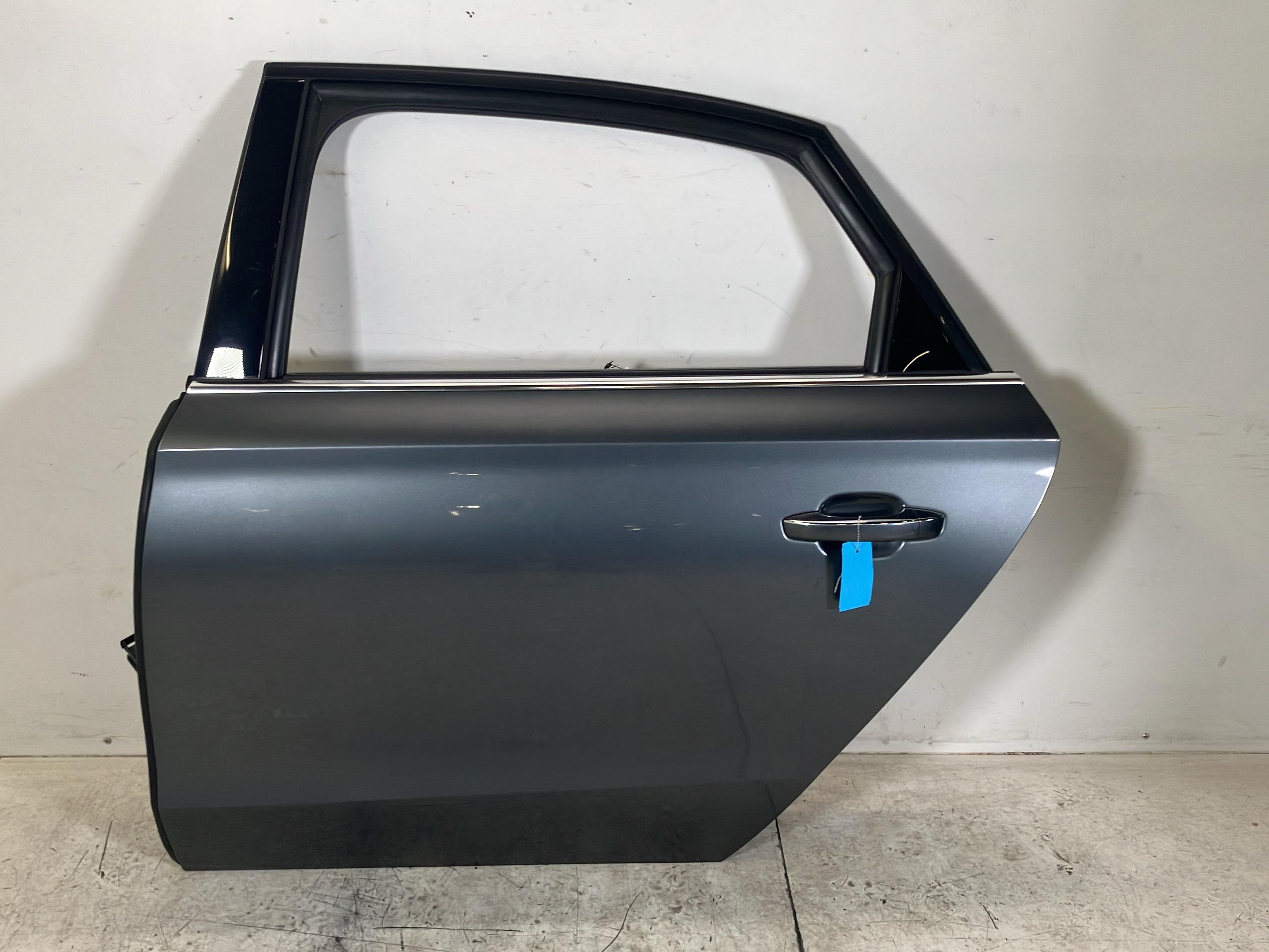 Door left rear AUDI A8 (4H) 3.0 TDI quattro  190 kW  258 PS (10.2013-01.2018)