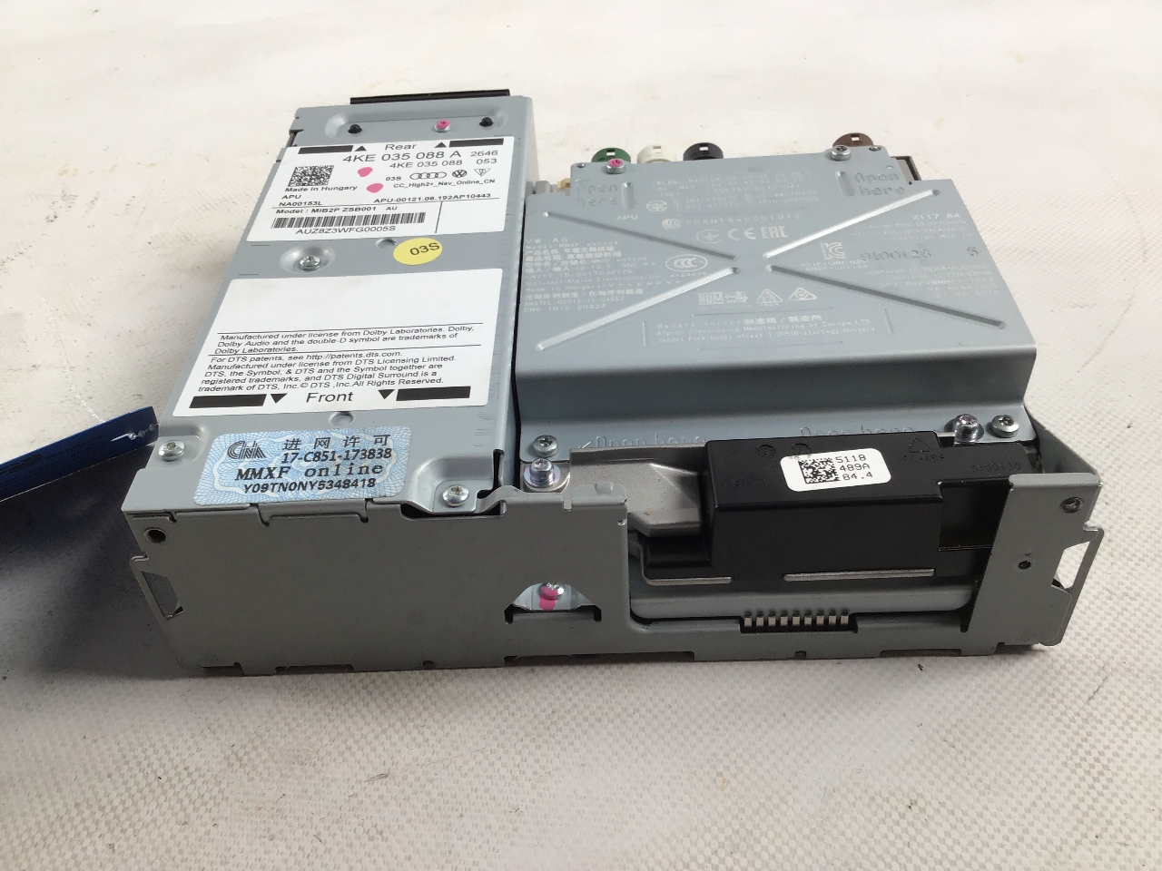 Headunit (Multimedia) AUDI e-tron (GEN) Electric quattro  300 kW  408 PS (09.2018-> )