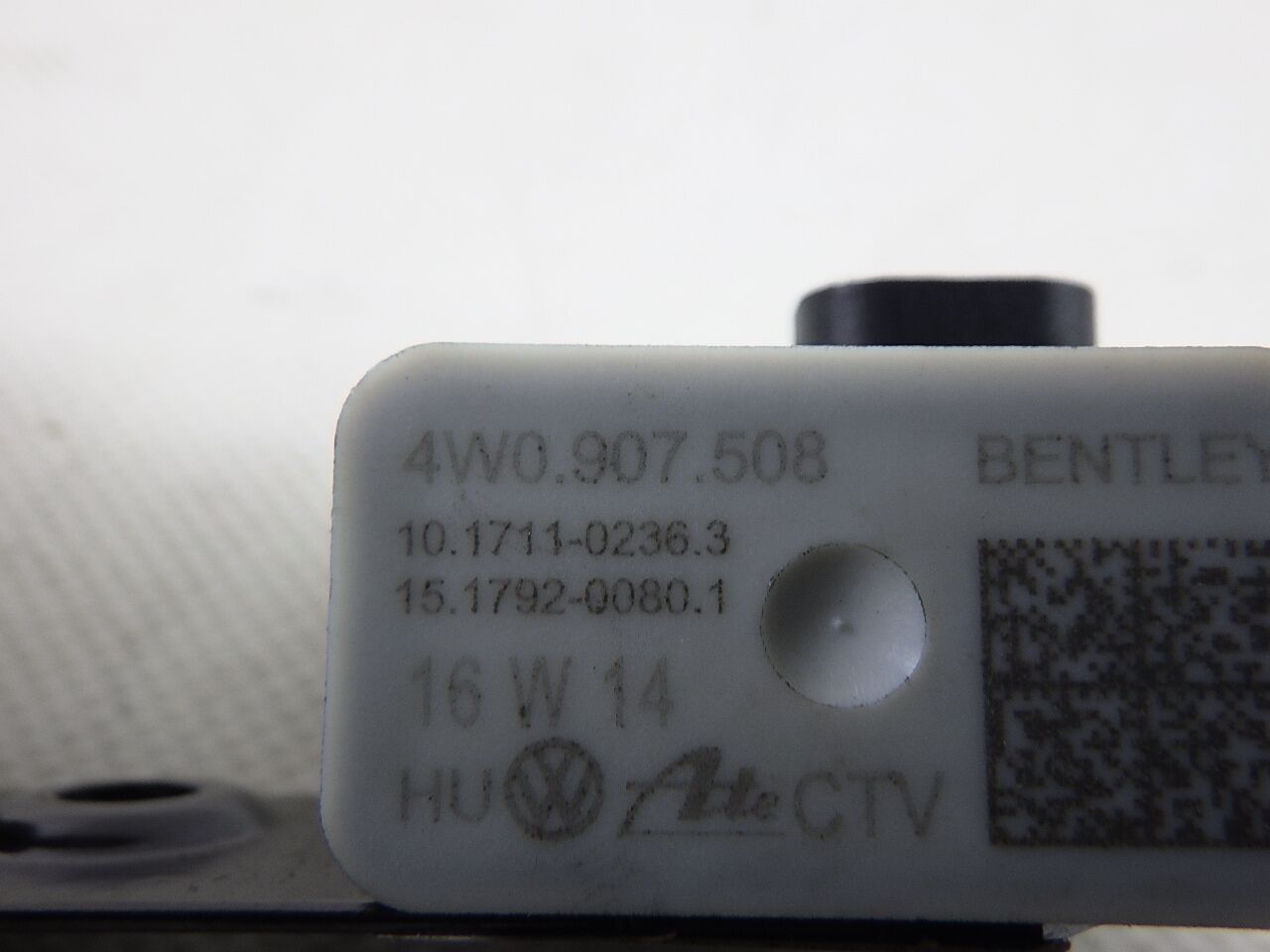 Sensor BENTLEY Flying Spur (4W) 6.0  460 kW  626 PS (03.2013-> )