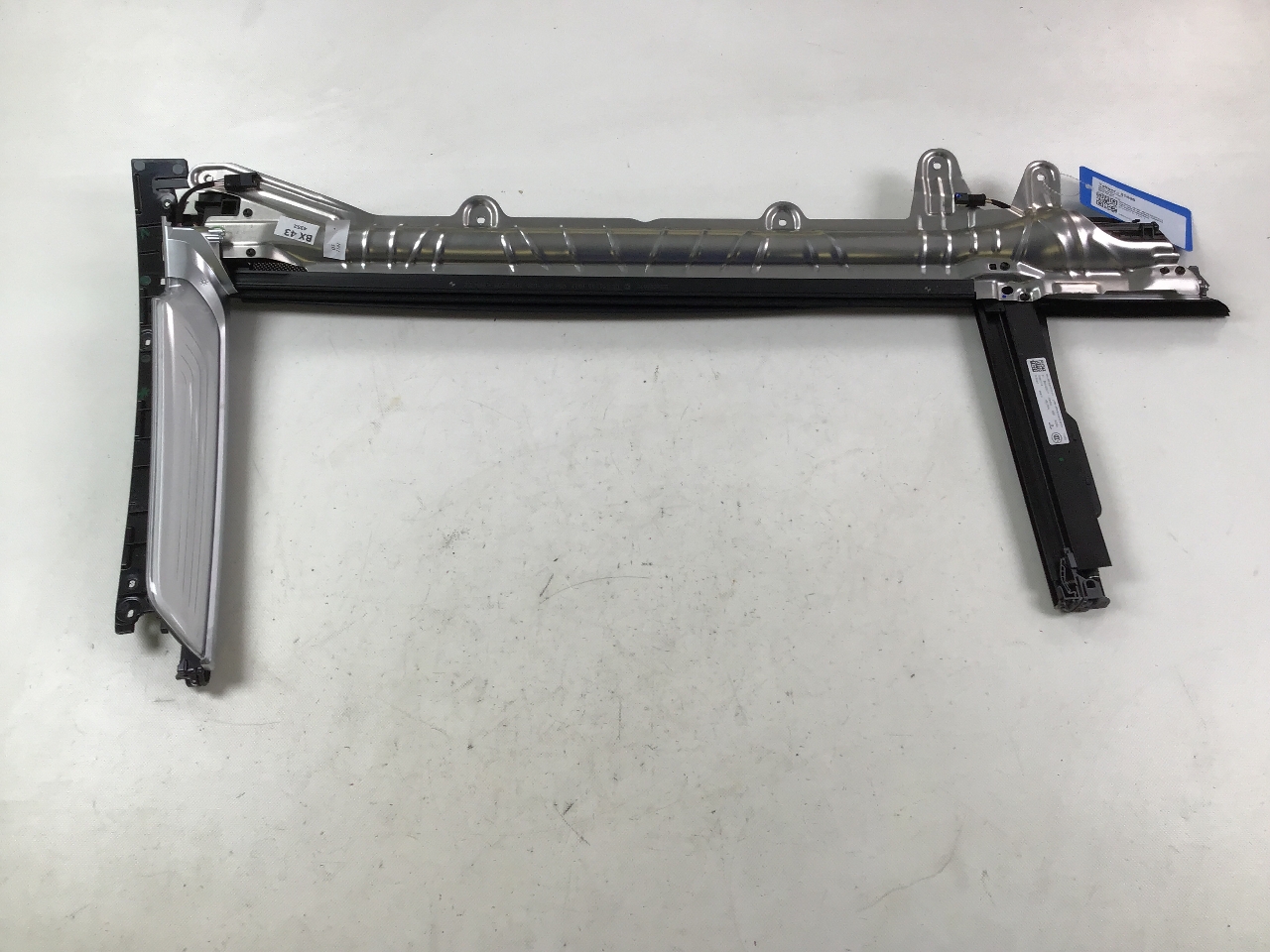 Autre pièce BMW 7er (G11, G12) M760 Li xDrive  430 kW  585 PS (03.2019-> ) Autre pièce BMW 7er (G11, G12) M760 Li xDrive  430 kW  585 PS (03.2019-> )