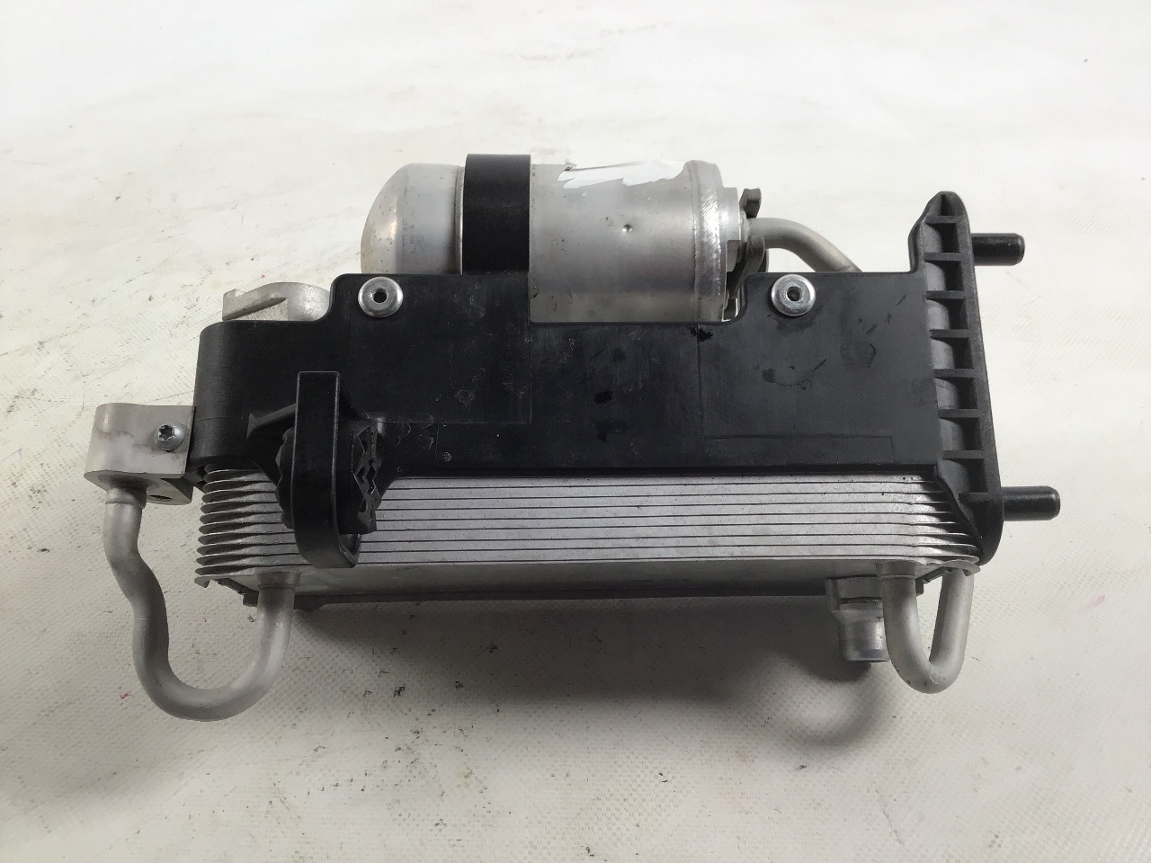 Condenseur de climatisation BMW 5er (G30, F90) 530i xDrive  185 kW  252 PS (09.2016-> ) Condenseur de climatisation BMW 5er (G30, F90) 530i xDrive  185 kW  252 PS (09.2016-> )