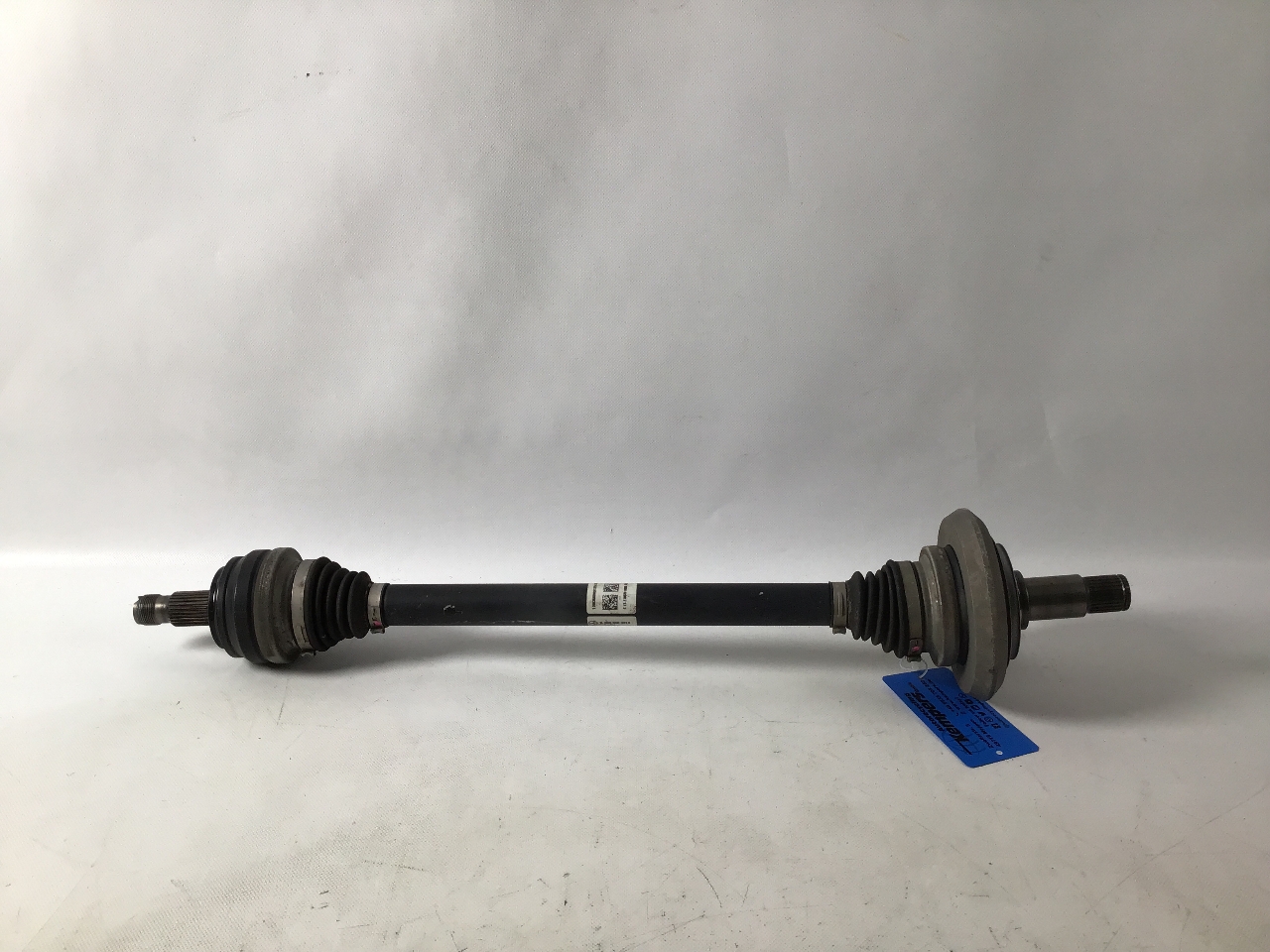 Aandrijfas linksachter MERCEDES-BENZ C-Klasse (W205) C 220 BLUETEC  125 kW  170 PS (02.2014-05.2018)