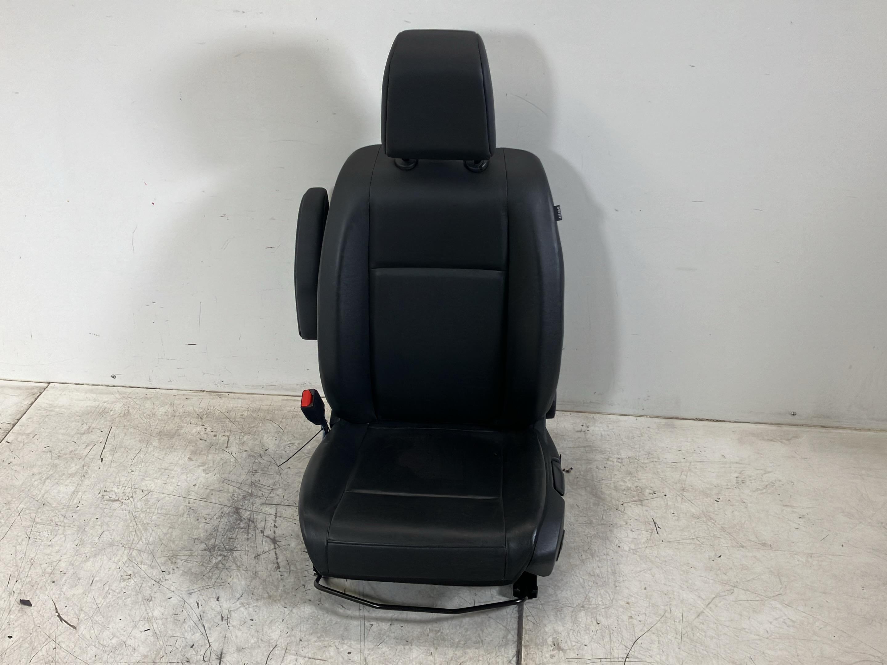 Seat left front PEUGEOT Expert III Kasten (V) E-Expert Hydrogen  100 kW  136 PS (10.2024-> )