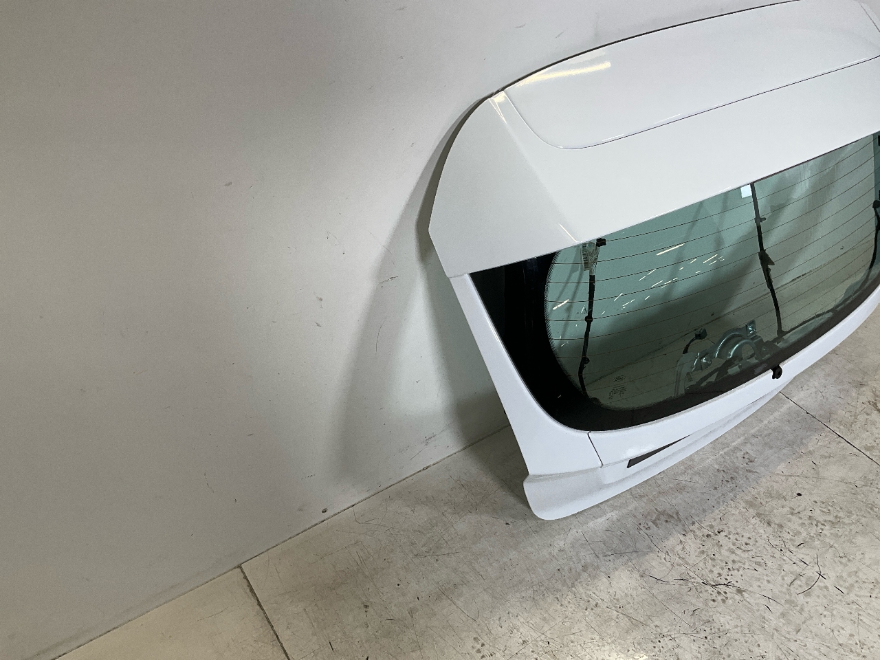 Klapa tylna / pokrywa bagażnika FORD Fiesta VI (CB1, CCN) 1.5 TDCi  55 kW  75 PS (09.2012-> )