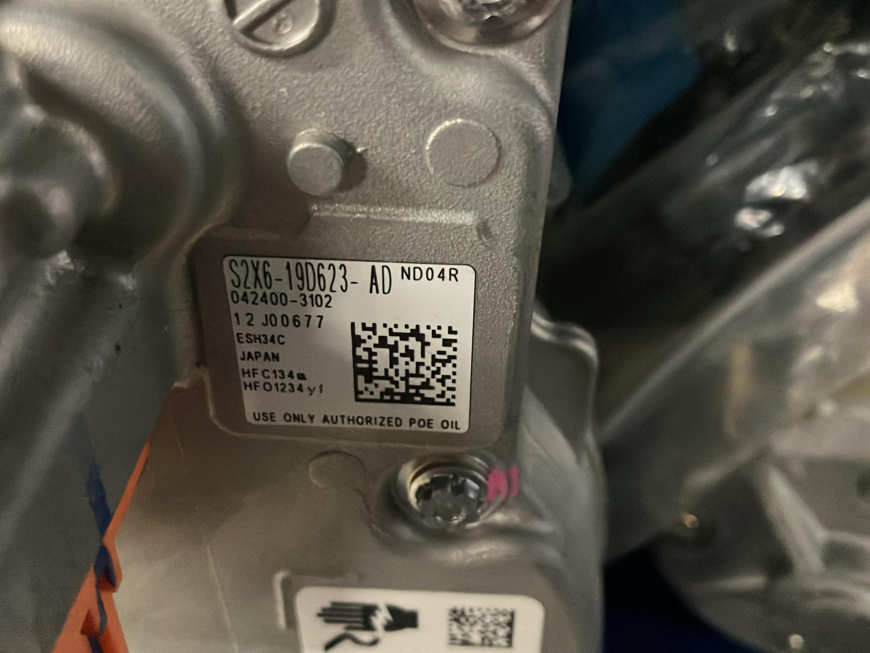 Air conditioning compressor FORD Tourneo Courier V769 Van (N1P) E-Tourneo Courier  100 kW  136 PS (12.2024-> )
