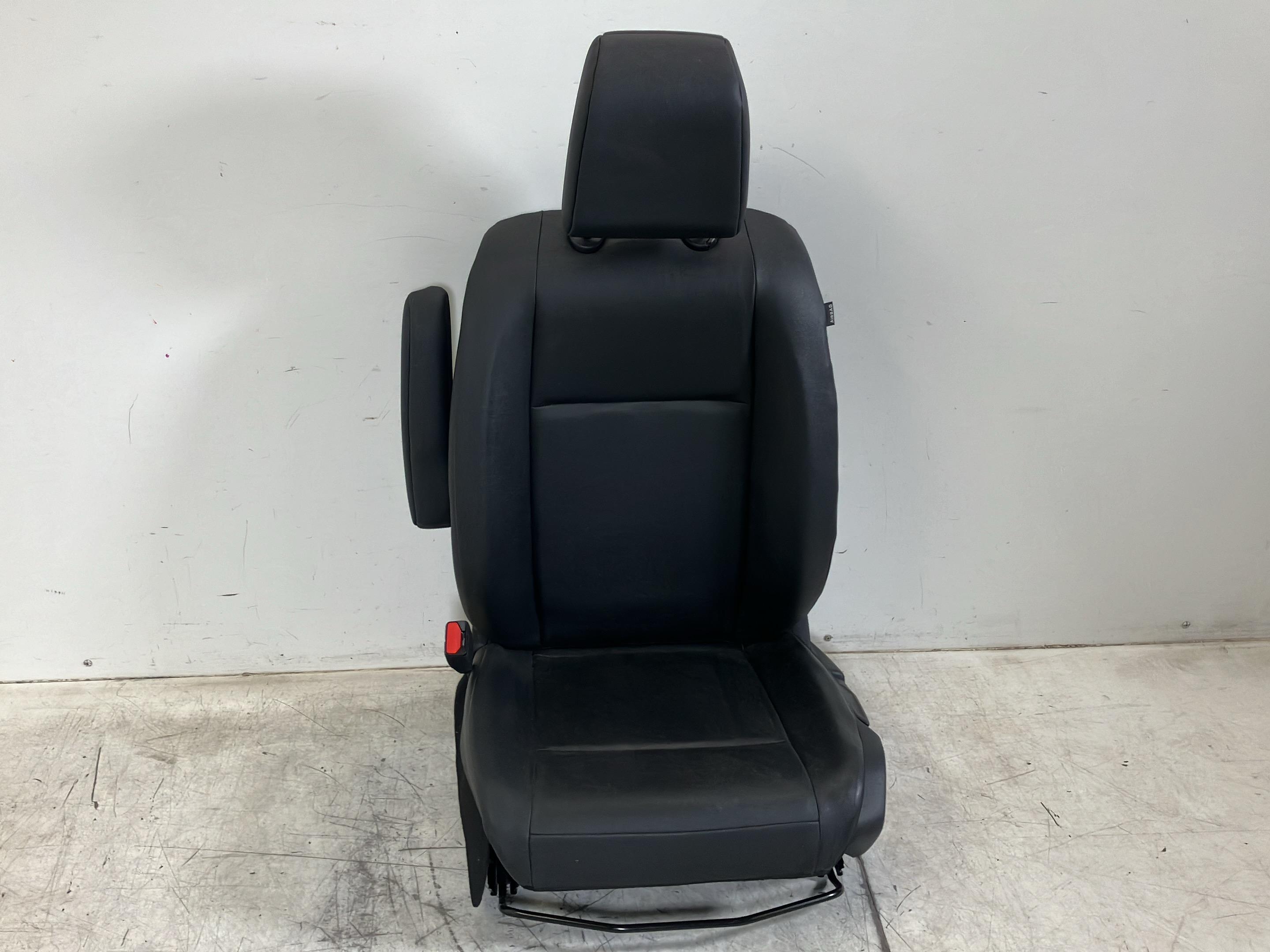 Seat left front PEUGEOT Expert III Kasten (V) E-Expert Hydrogen  100 kW  136 PS (10.2024-> )