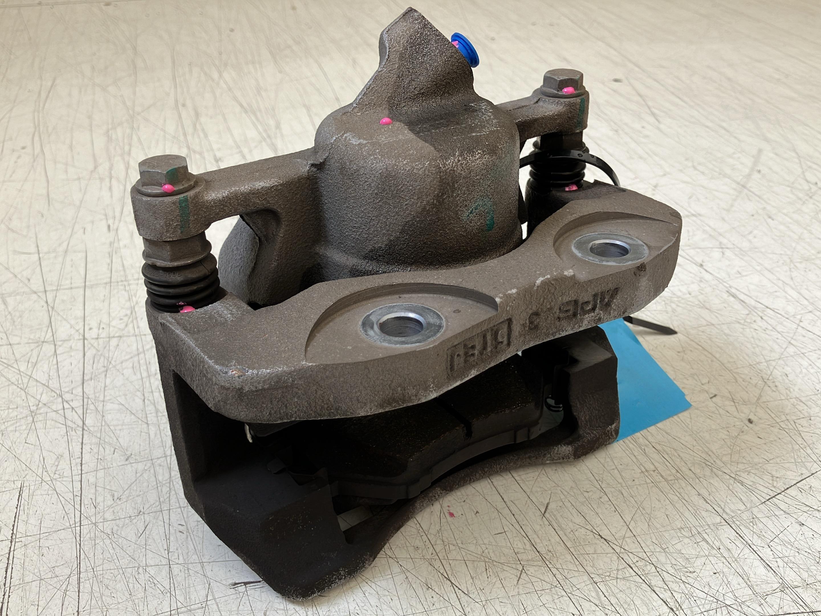 Brake caliper right front OPEL Corsa F (P2JO) 1.2  74 kW  101 PS (07.2019-> )