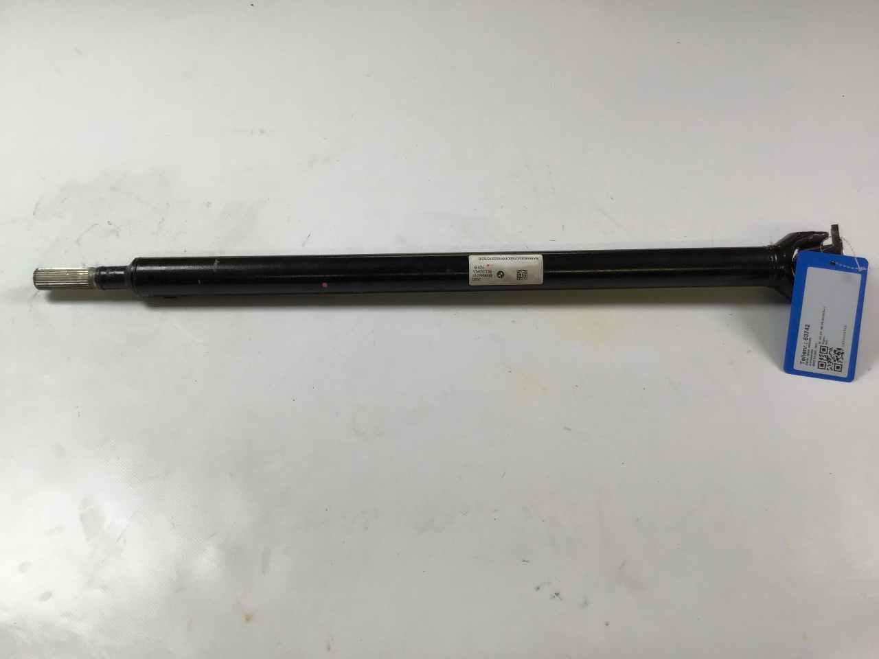 Arbre d'entraînement BMW X3 (G01, F97) M  353 kW  480 PS (03.2019-> ) Arbre d'entraînement BMW X3 (G01, F97) M  353 kW  480 PS (03.2019-> )