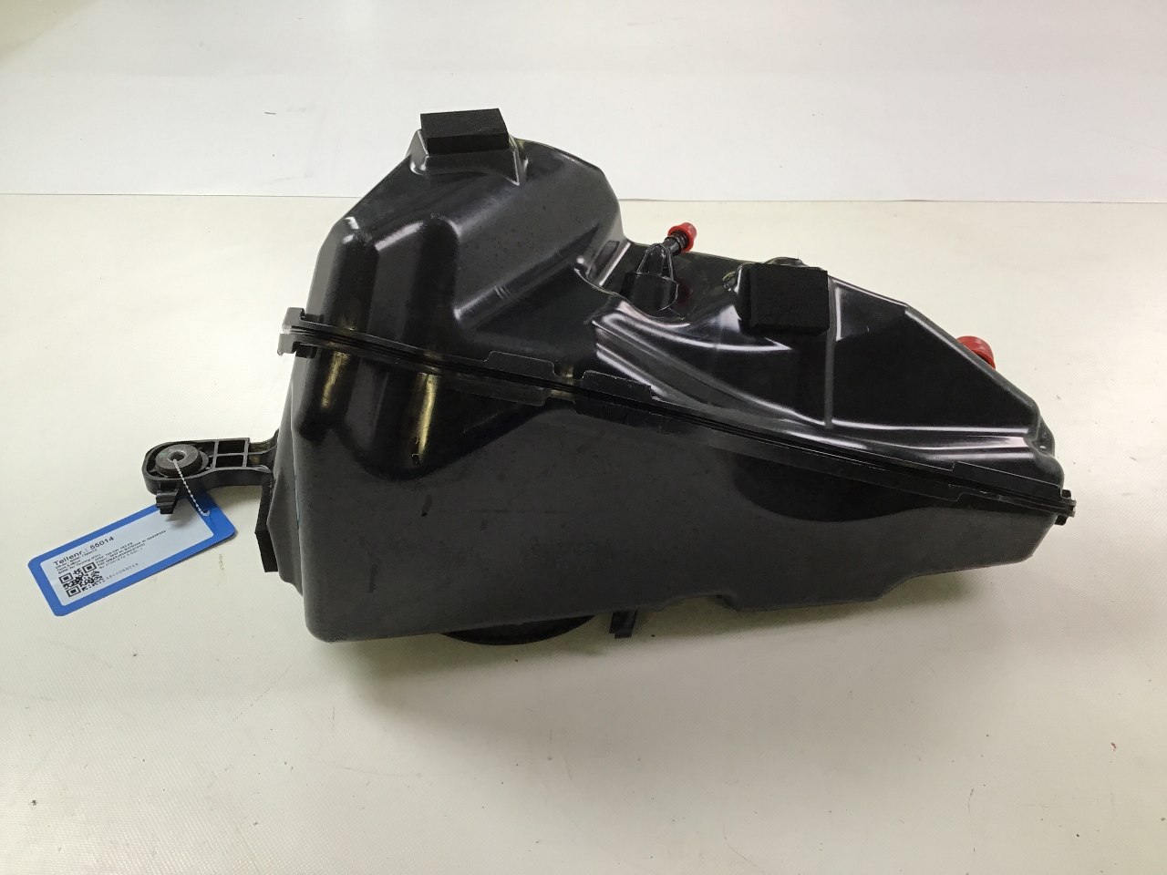 Réservoir AdBlue BMW 3er Touring (F31) 320d  120 kW  163 PS Réservoir AdBlue BMW 3er Touring (F31) 320d  120 kW  163 PS