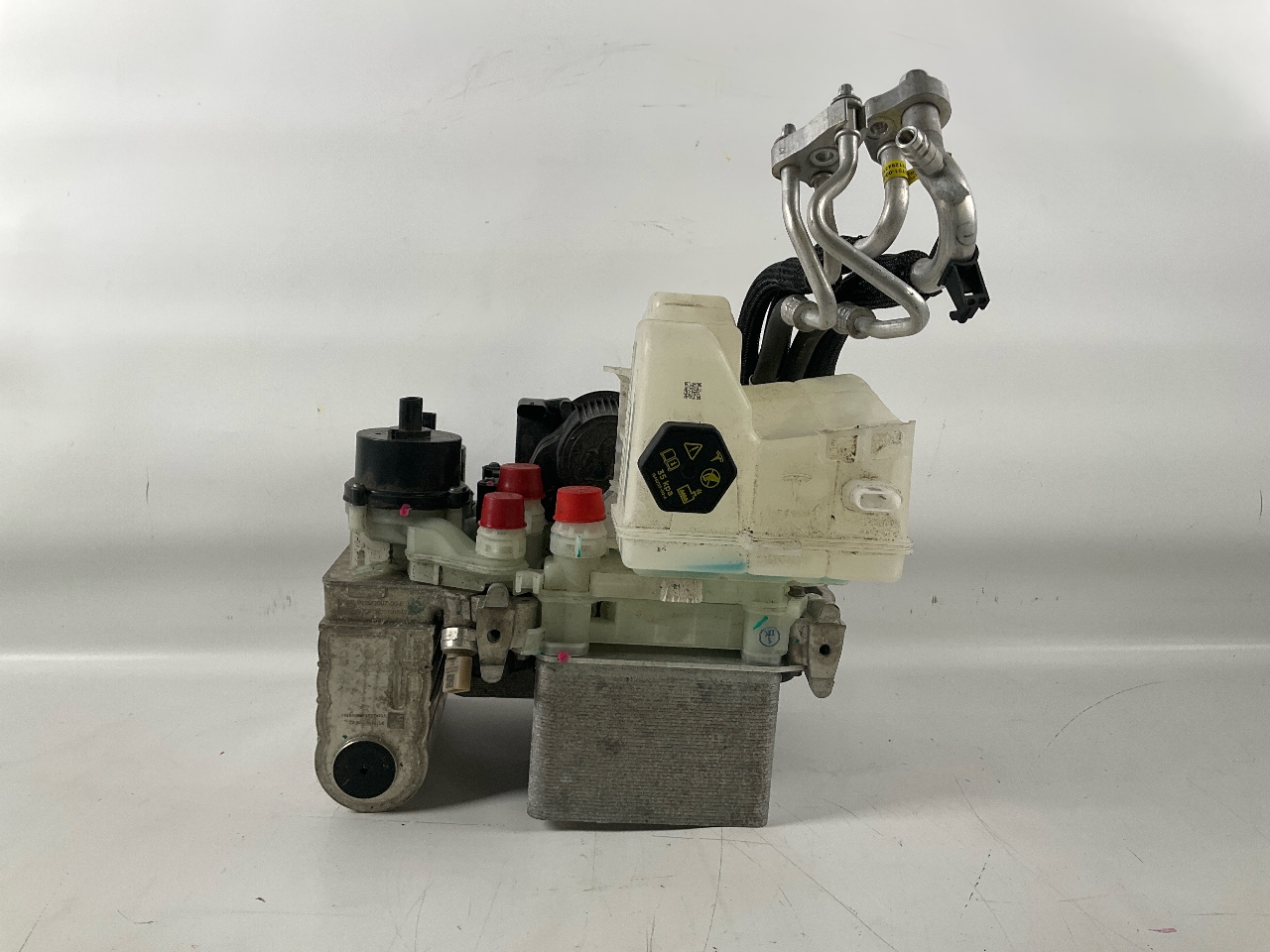 Heat exchanger for interior heating TESLA Model 3 (5YJ3) EV  239 kW  325 PS (12.2019-12.2022) Heat exchanger for interior heating TESLA Model 3 (5YJ3) EV  239 kW  325 PS (12.2019-12.2022)