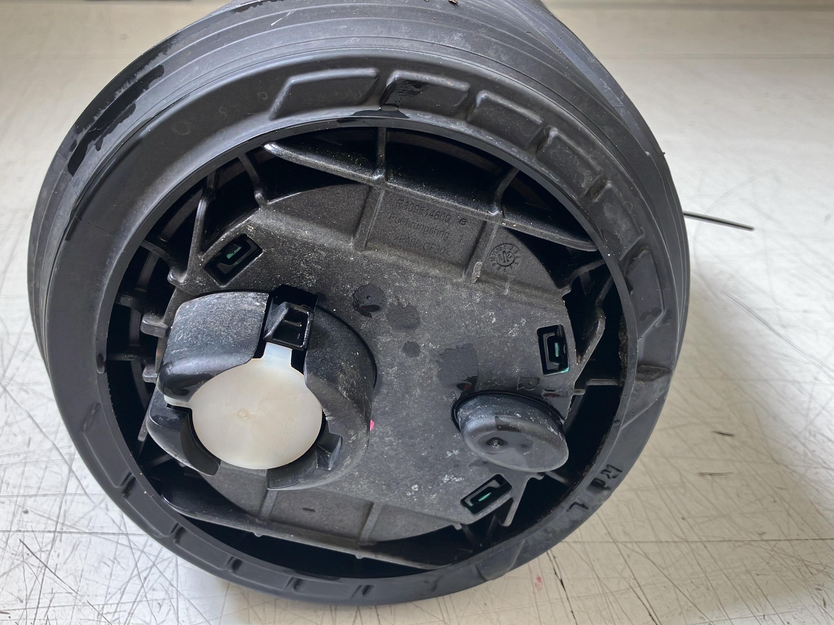 Air suspension damper left rear AUDI e-tron (GEN) Electric quattro  300 kW  408 PS (09.2018-> )