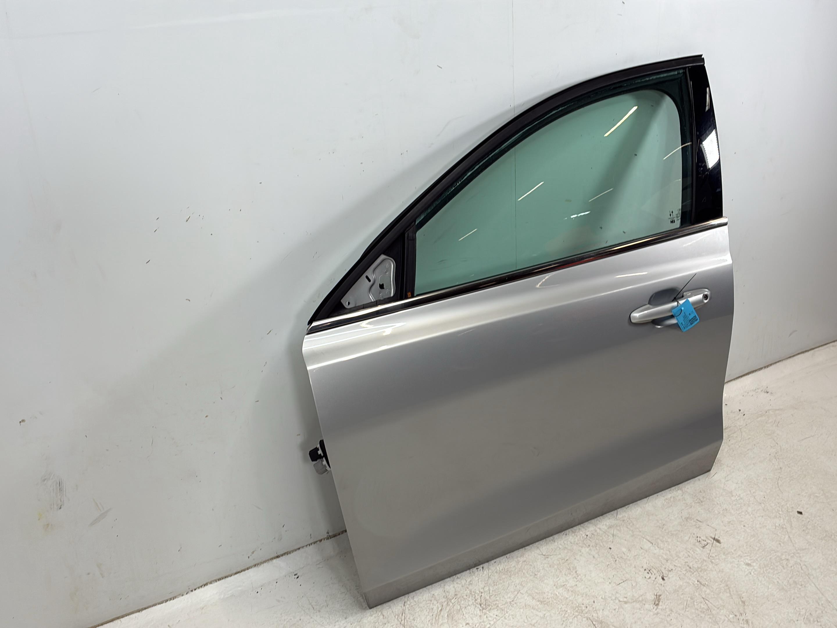 Porte avant gauche FORD Focus IV Turnier (HP) 1.5 EcoBlue  85 kW  116 PS (08.2022-> )