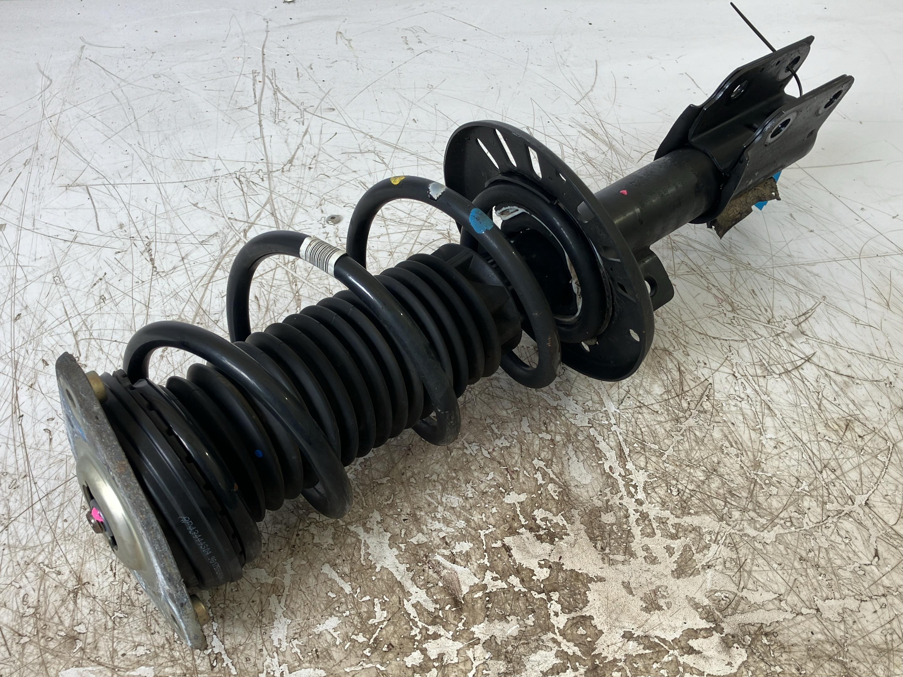 Jambe de suspension avant droit OPEL Combo E Tour/Life (K9) 1.5  75 kW  102 PS (06.2018-> )