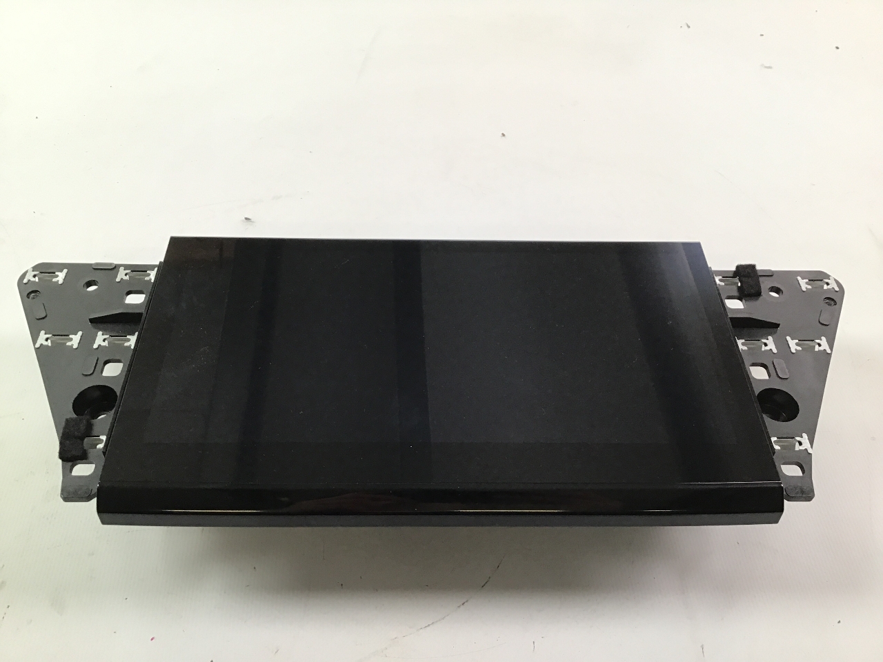 Display AUDI e-tron Sportback (GEA) S quattro  226 kW  307 PS (09.2020-> )