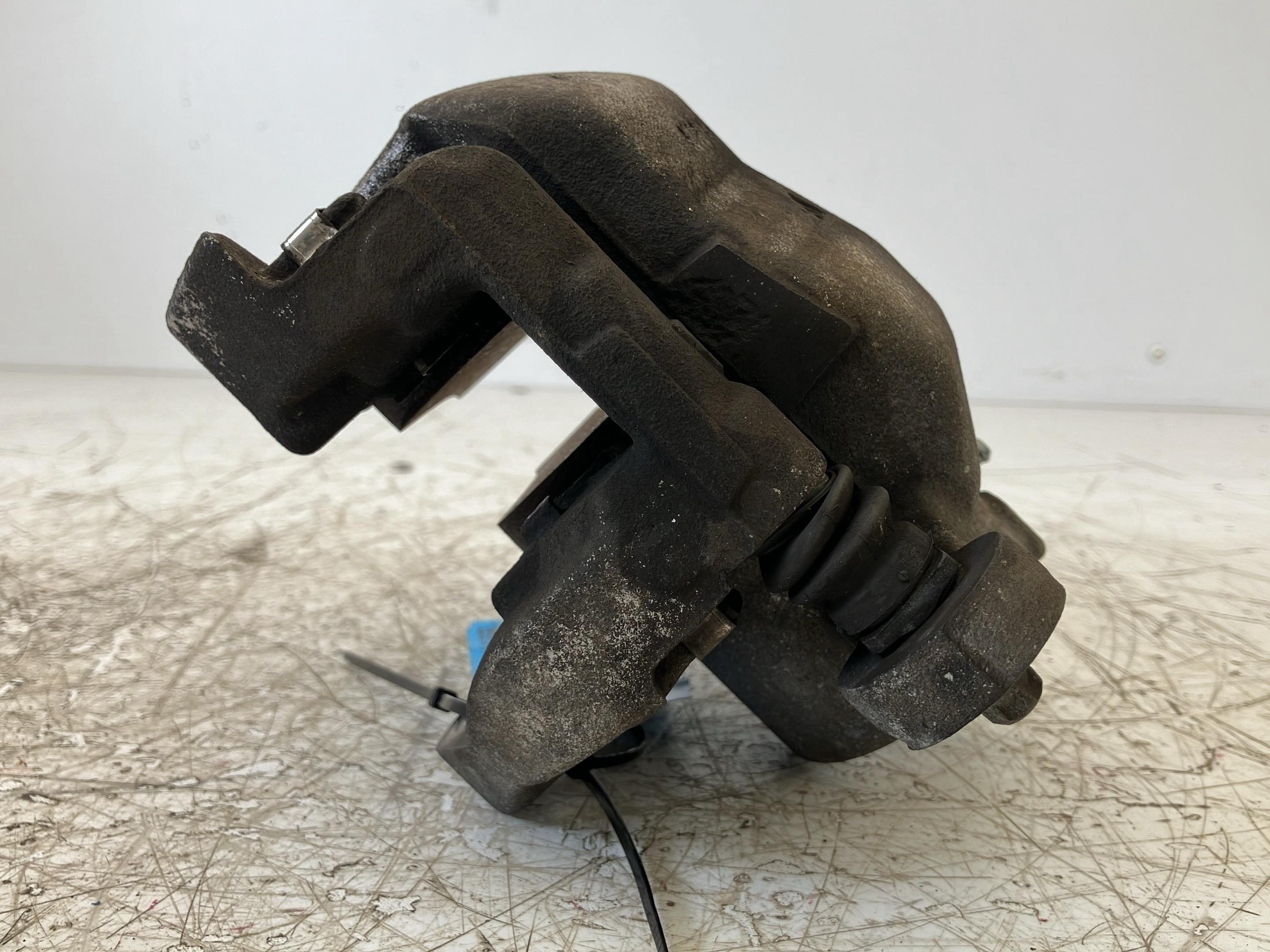 Brake caliper right front CITROEN C4 III (BA, BB, BC) 1.2 PureTech 130  96 kW  130 PS (10.2020-> )