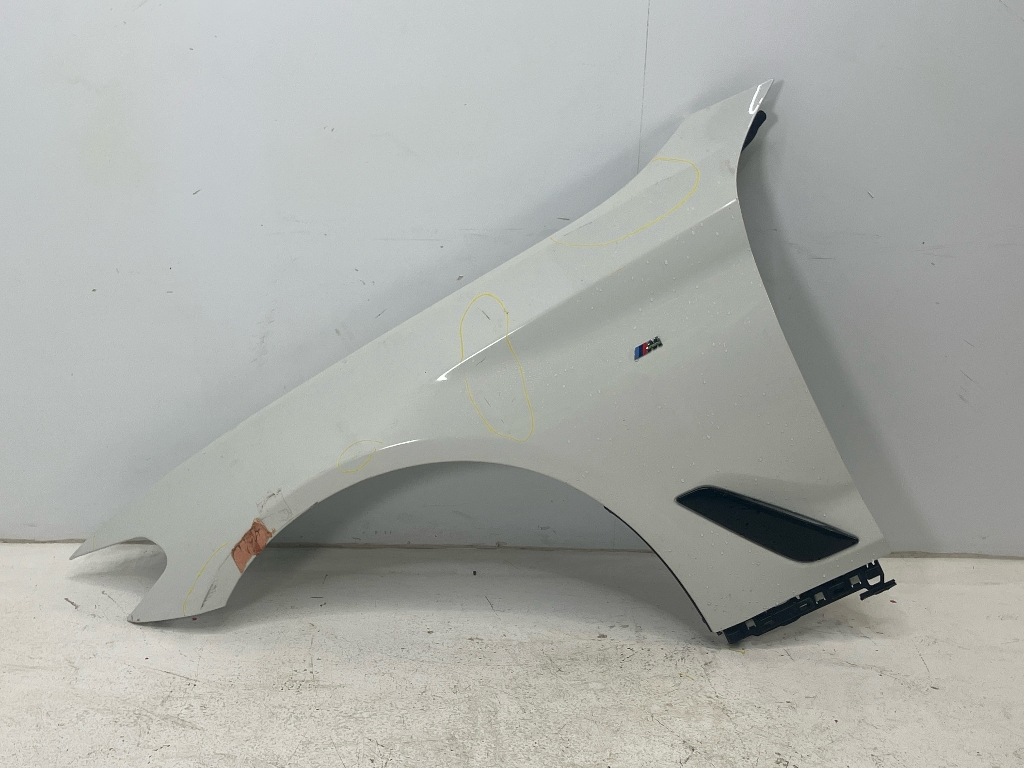 Kotflügel links vorne BMW 5er (G30, F90) 530d  195 kW  265 PS (09.2016-> )