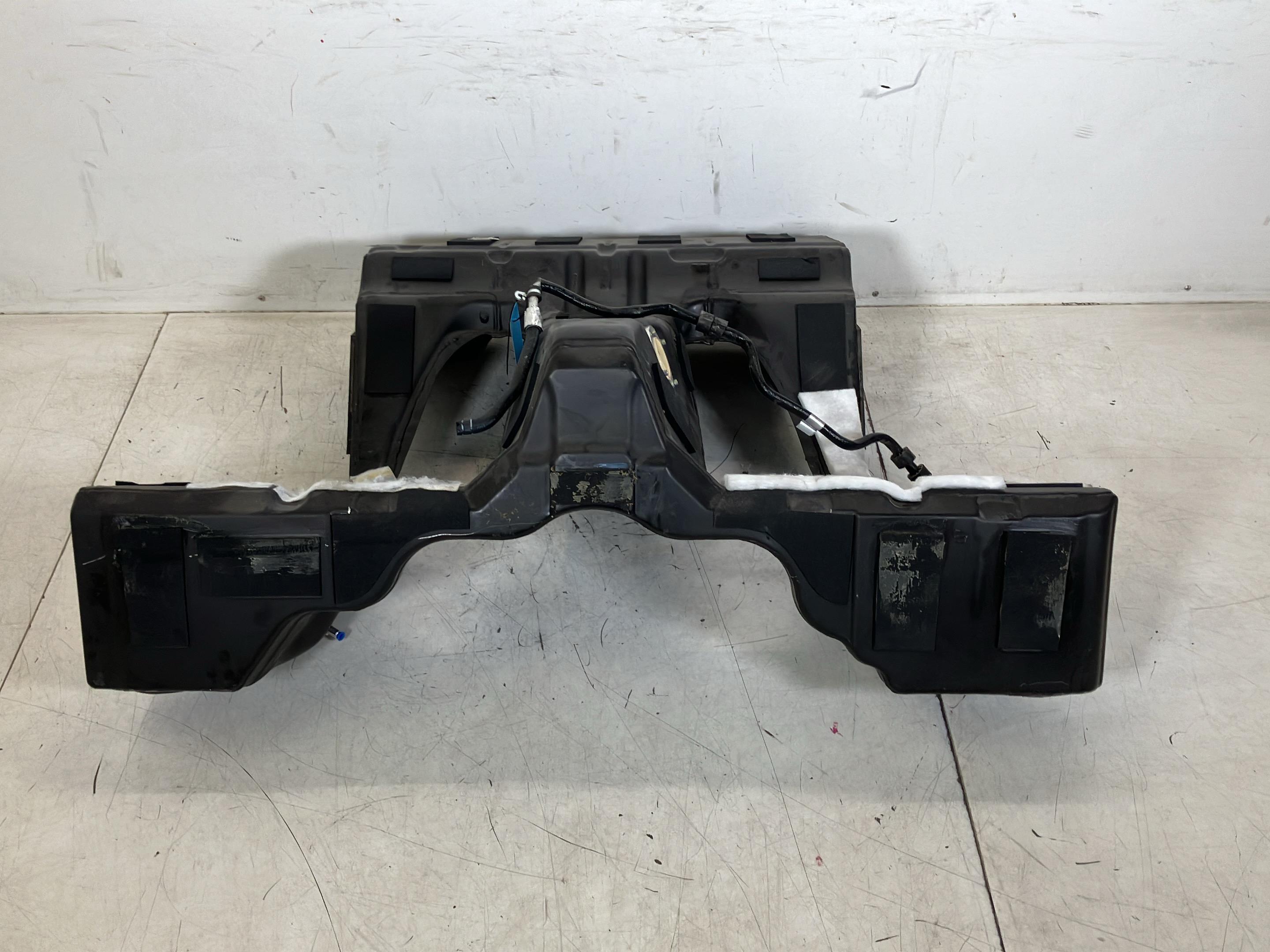 Tank FERRARI GTC4 Lusso 3.9 T  449 kW  610 PS (10.2016-> )