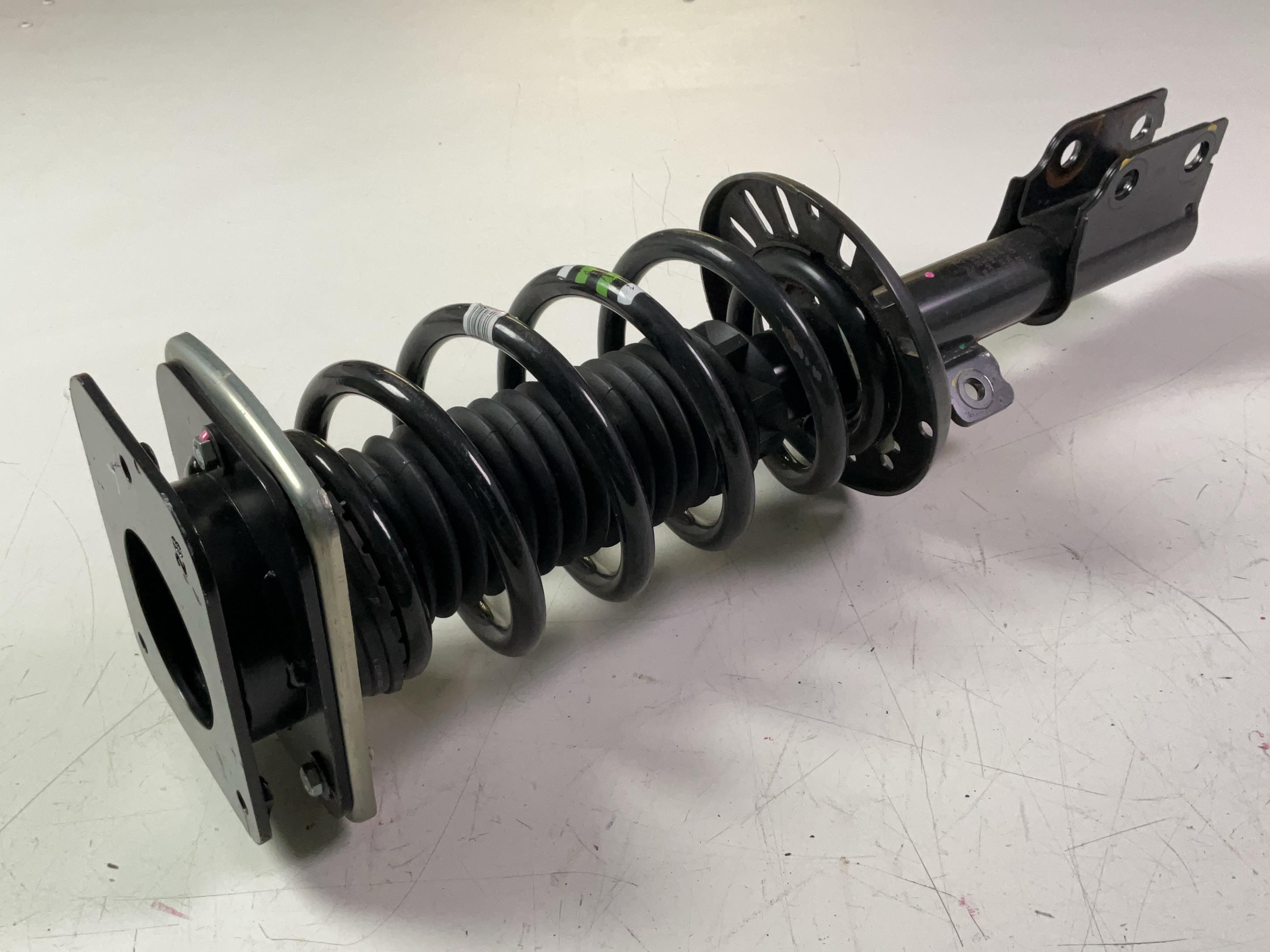 Suspension strut right front OPEL Vivaro C Kasten (K0) VIVARO-E HYDROGEN  100 kW  136 PS (08.2022-> )
