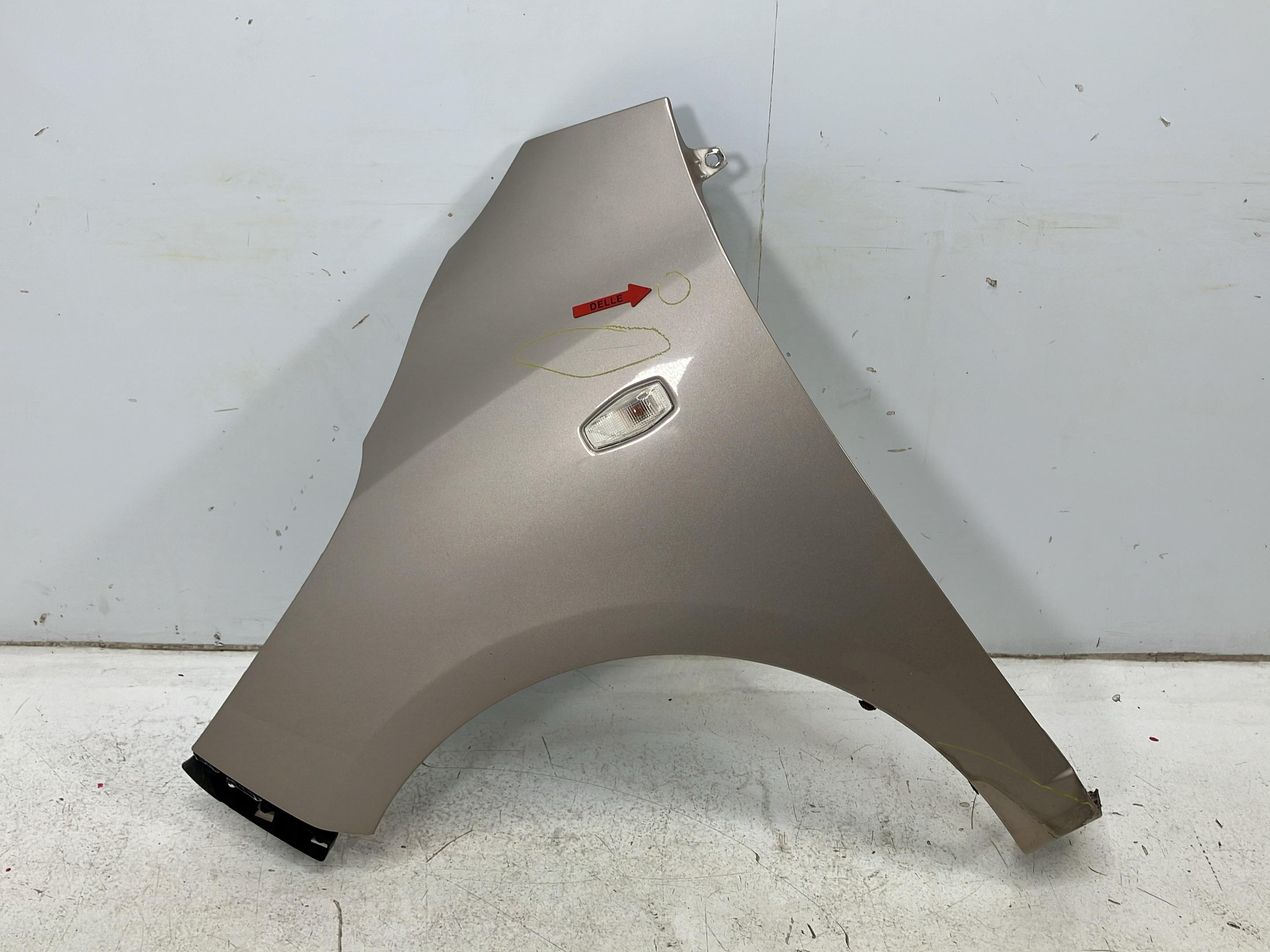 Spatbord linksvoor HYUNDAI i10 (PA) 1.1  49 kW  67 PS (01.2008-12.2013)