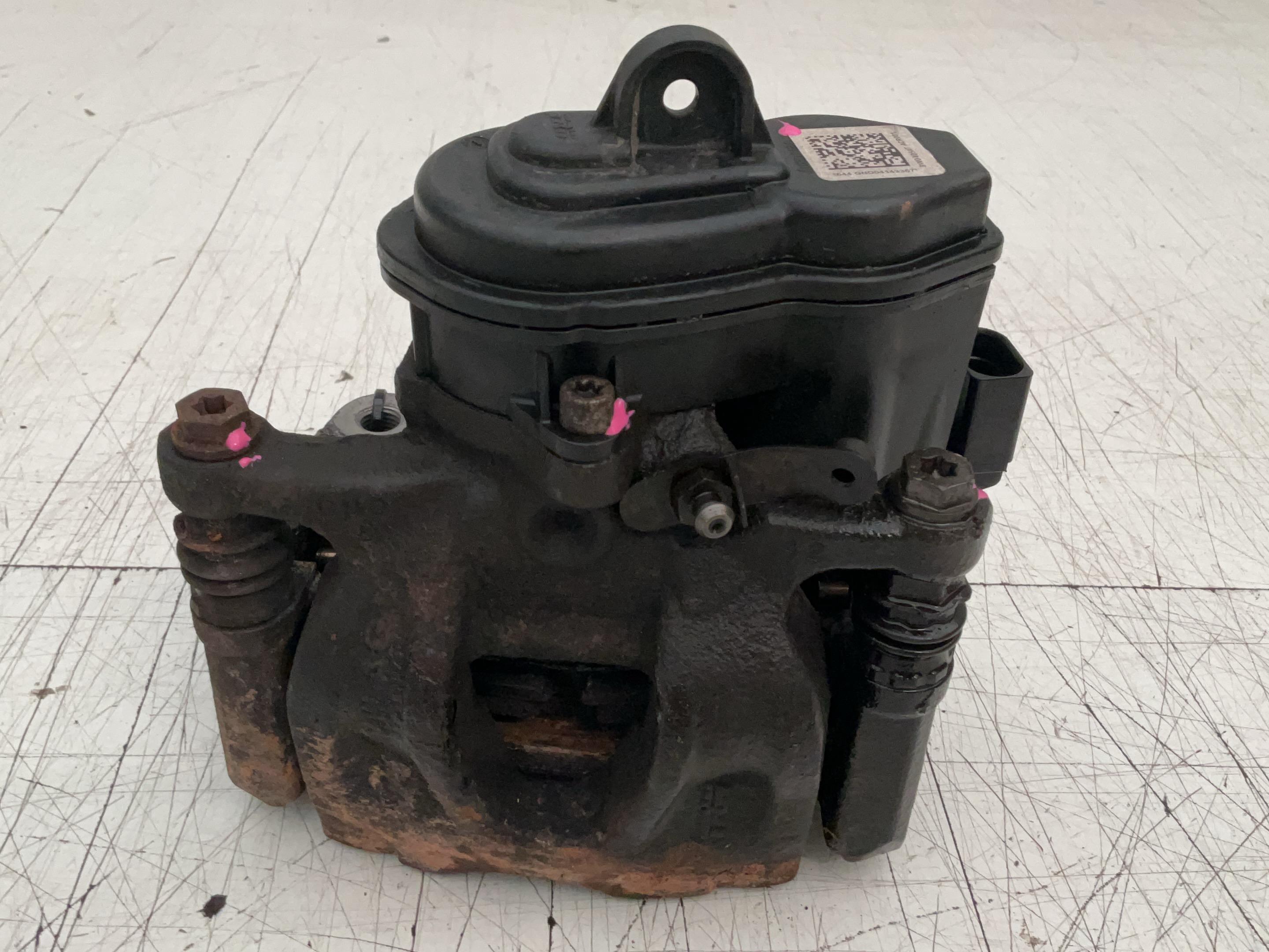 Bremssattel links hinten AUDI A4 (8W, B9) 1.4 TFSI  110 kW  150 PS (08.2015-> )