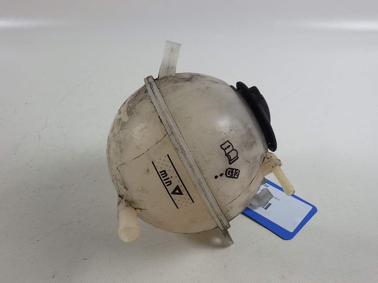 Ausgleichsbehälter AUDI TT (8J) 2.0 TDI quattro  125 kW  170 PS (06.2008-06.2014) Ausgleichsbehälter AUDI TT (8J) 2.0 TDI quattro  125 kW  170 PS (06.2008-06.2014)