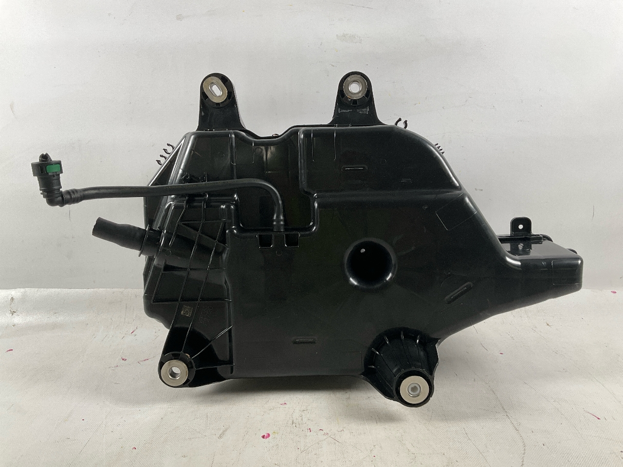 Tank AdBlue FORD Transit V363 Pritsche/Fahrgestell (FED, FFD) 2.0 TDCi  125 kW  170 PS (03.2016-> ) Tank AdBlue FORD Transit V363 Pritsche/Fahrgestell (FED, FFD) 2.0 TDCi  125 kW  170 PS (03.2016-> )