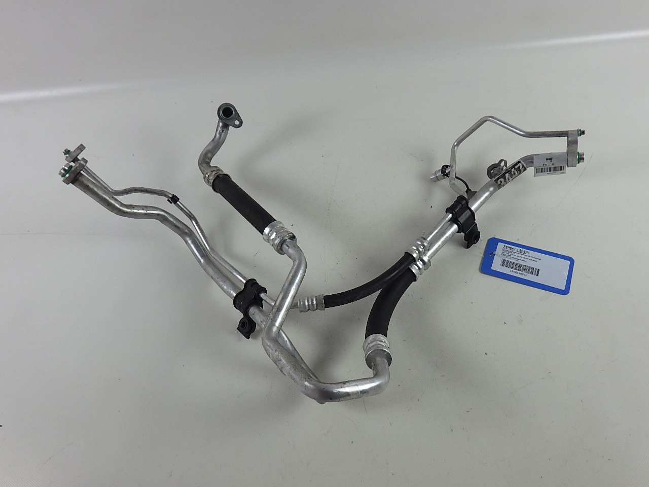 Conduite sous pression TESLA Model S (5YJS) 85D AWD  310 kW  421 PS (04.2015-02.2016) Conduite sous pression TESLA Model S (5YJS) 85D AWD  310 kW  421 PS (04.2015-02.2016)