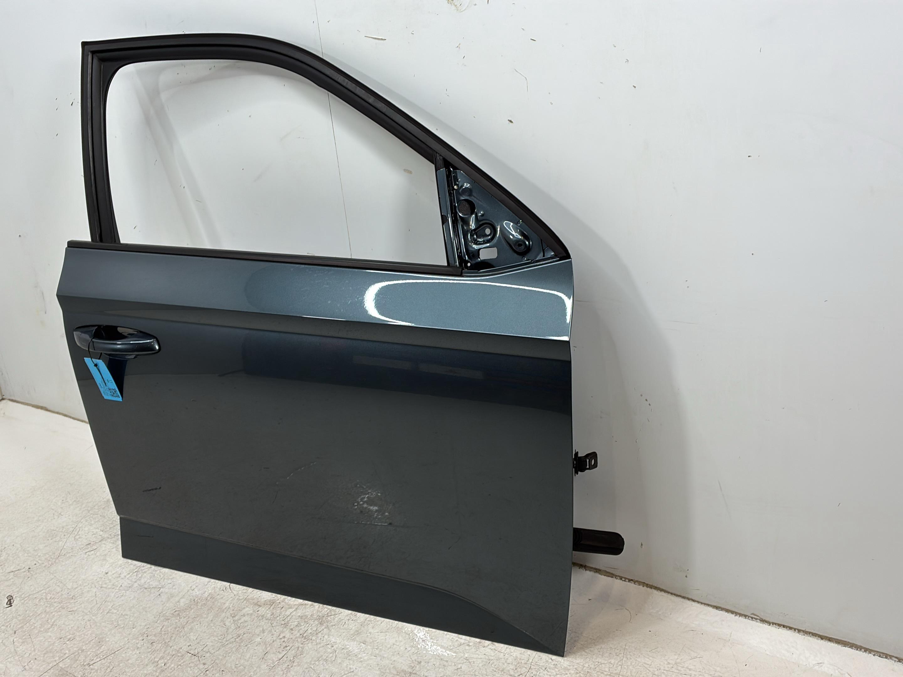 Door right front SKODA Fabia III Kombi (NJ) 1.4 TDI  77 kW  105 PS (10.2014-> )