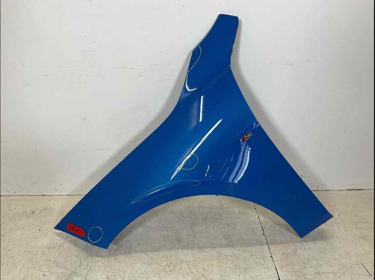 Kotflügel links vorne BMW 1er (F40) 118i  100 kW  136 PS (11.2020-> ) Kotflügel links vorne BMW 1er (F40) 118i  100 kW  136 PS (11.2020-> )