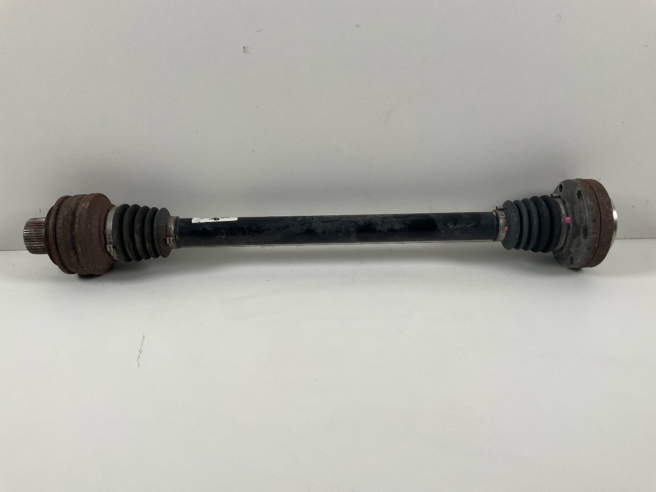 Arbre d'entraînement arrière droit AUDI Q7 (4M) 3.0 TDI  200 kW  272 PS (06.2015-> ) Arbre d'entraînement arrière droit AUDI Q7 (4M) 3.0 TDI  200 kW  272 PS (06.2015-> )