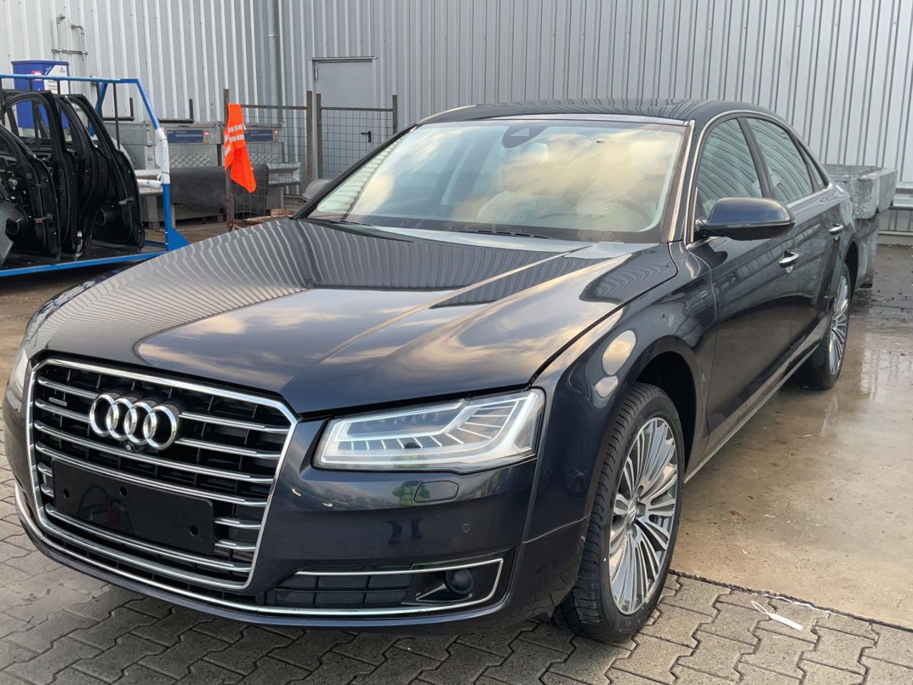 AUDI A8 (4H) 3.0 TDI quattro