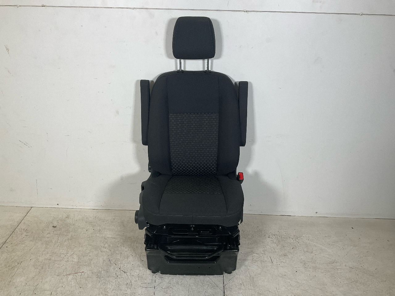 Seat right front FORD Transit V363 Pritsche/Fahrgestell (FED, FFD) 2.0 TDCi  96 kW  130 PS (03.2016-> )