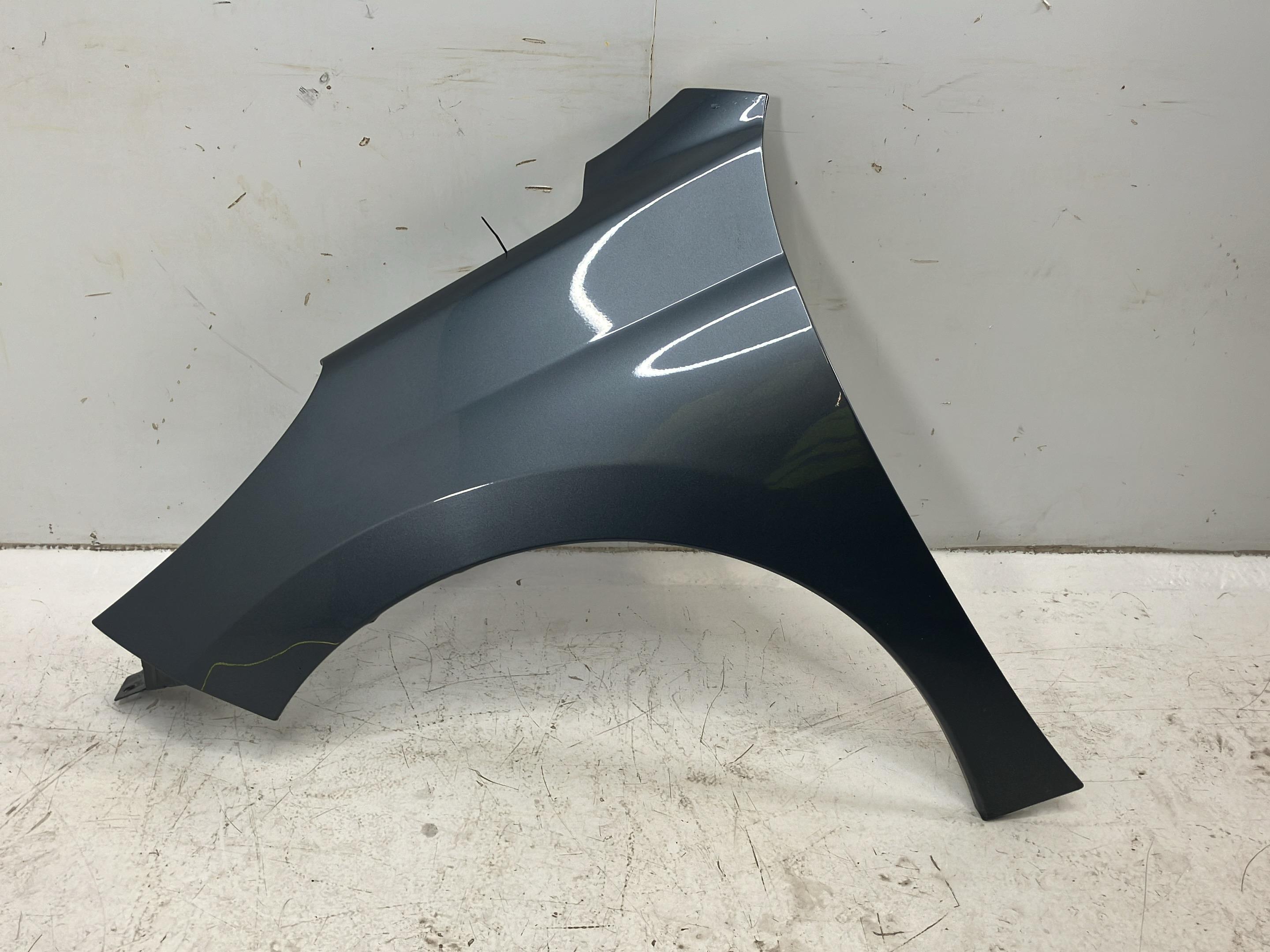 Aile avant gauche PEUGEOT 207 1.4 16V 95 VTI  70 kW  95 PS (06.2007-10.2013)