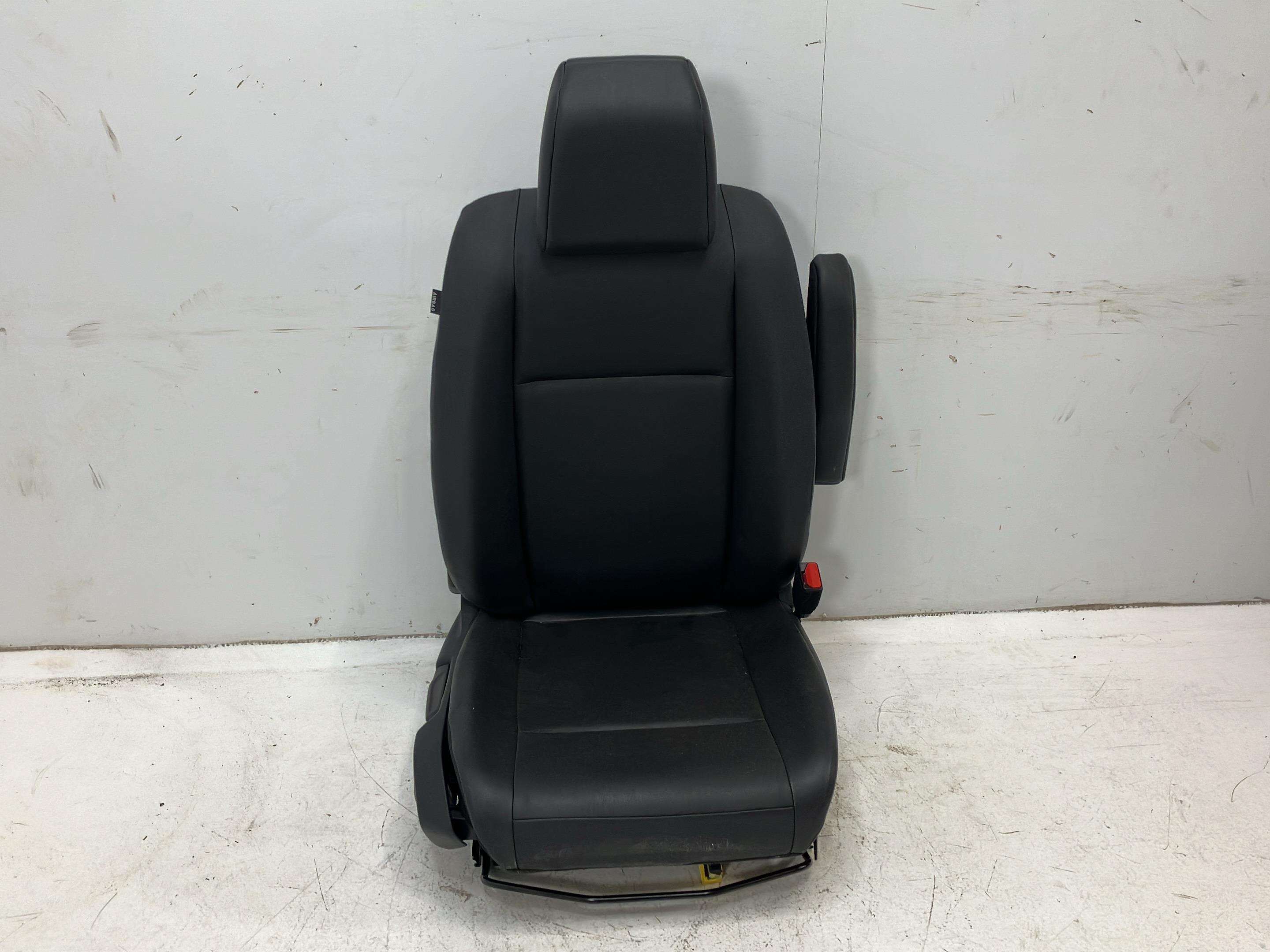 Seat right front PEUGEOT Expert III Kasten (V) E-Expert Hydrogen  100 kW  136 PS (10.2024-> )