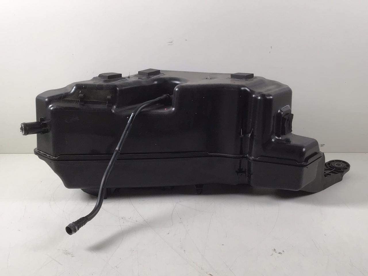 Réservoir AdBlue BMW X6 (G06, F96) xDrive 40d Mild-Hybrid  250 kW  340 PS (05.2020-> )