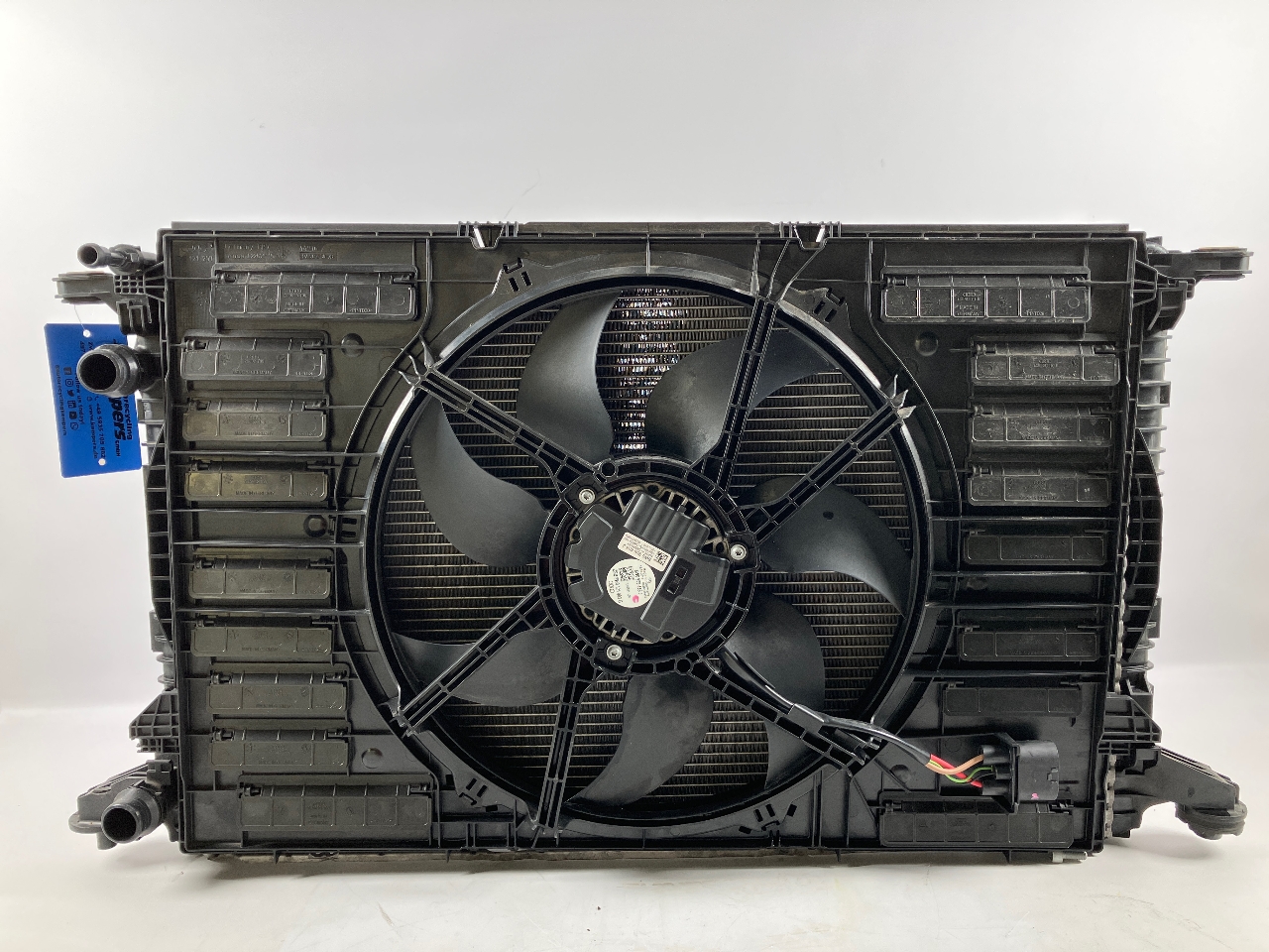 Pakiet chłodnicy bez tylnego zderzaka AUDI A4 (8W, B9) 35 TFSI Mild Hybrid  110 kW  150 PS (12.2018-> )