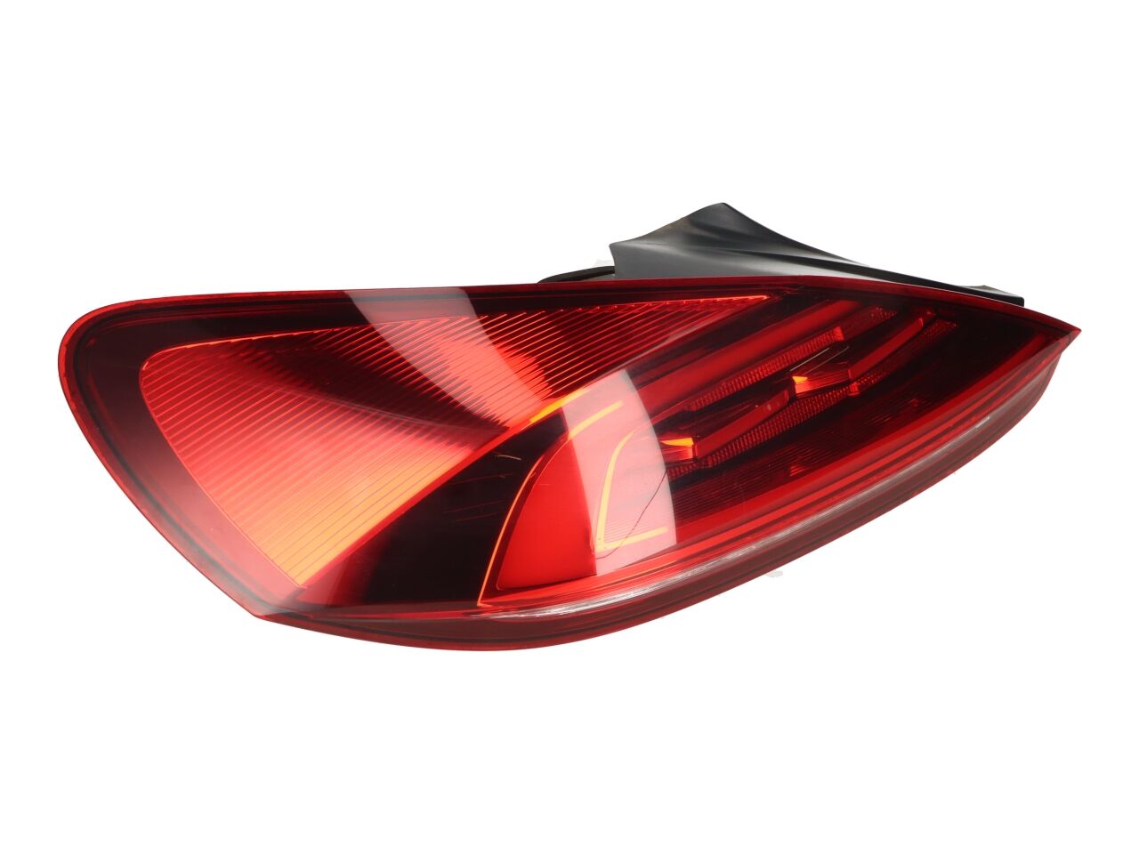 Tail-lamp left outside VW Scirocco III (13) 1.4 TSI  92 kW  125 PS (11.2013-11.2017)