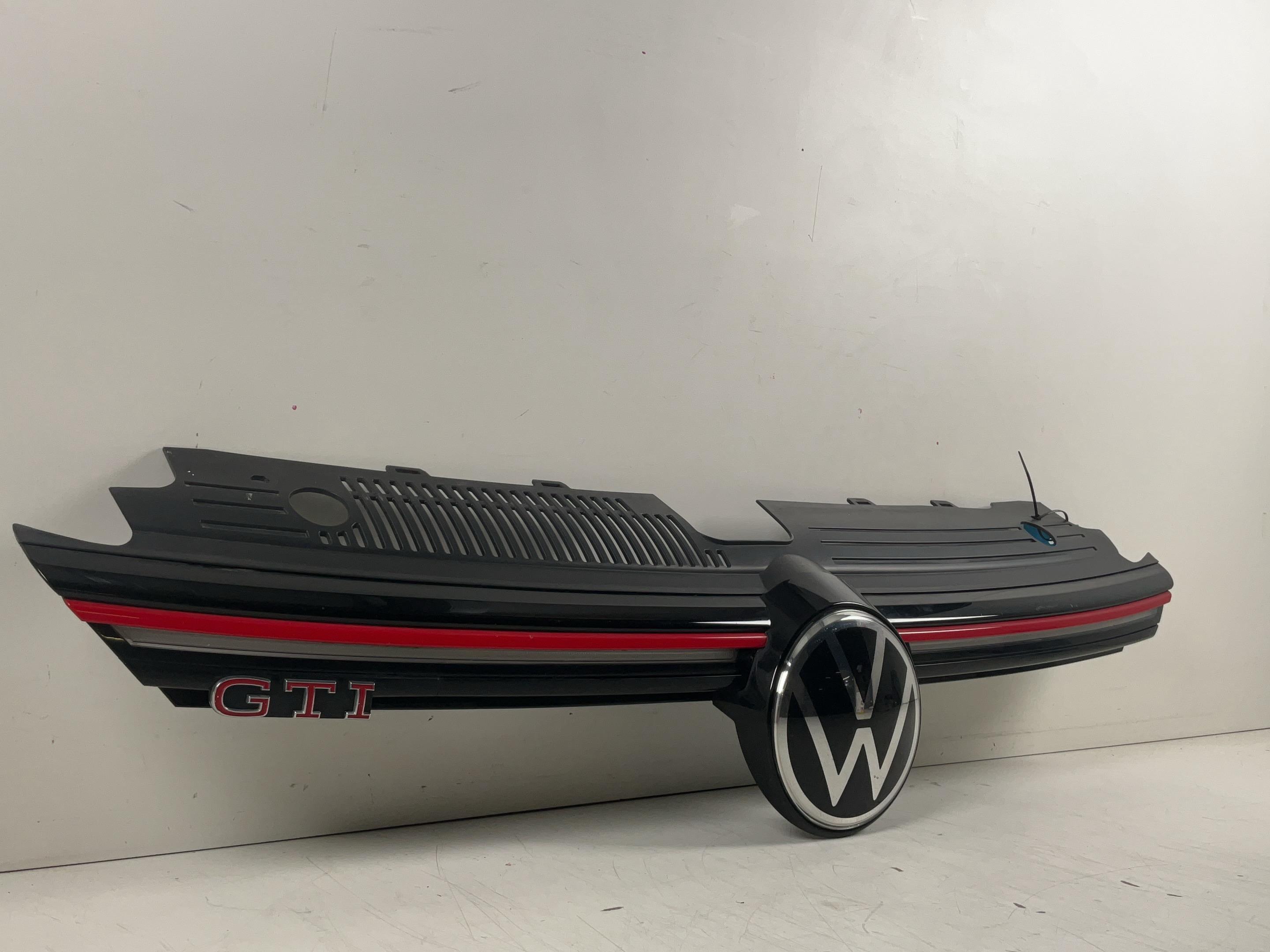 Kühlergrill VW Golf VIII (CD) 2.0 GTI Clubsport  221 kW  300 PS (10.2020-> )