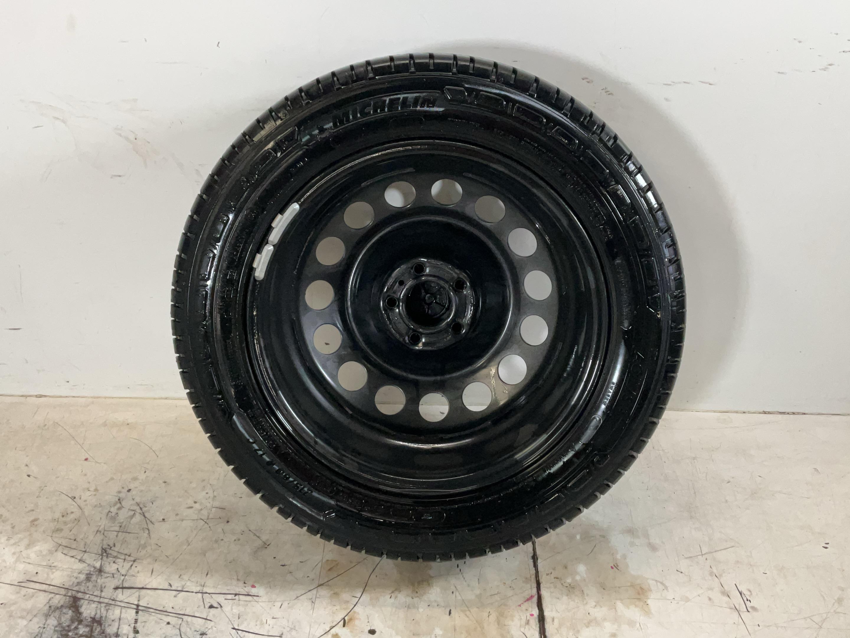 Entire wheel PEUGEOT Expert III Kasten (V) E-Expert Hydrogen  100 kW  136 PS (10.2024-> )