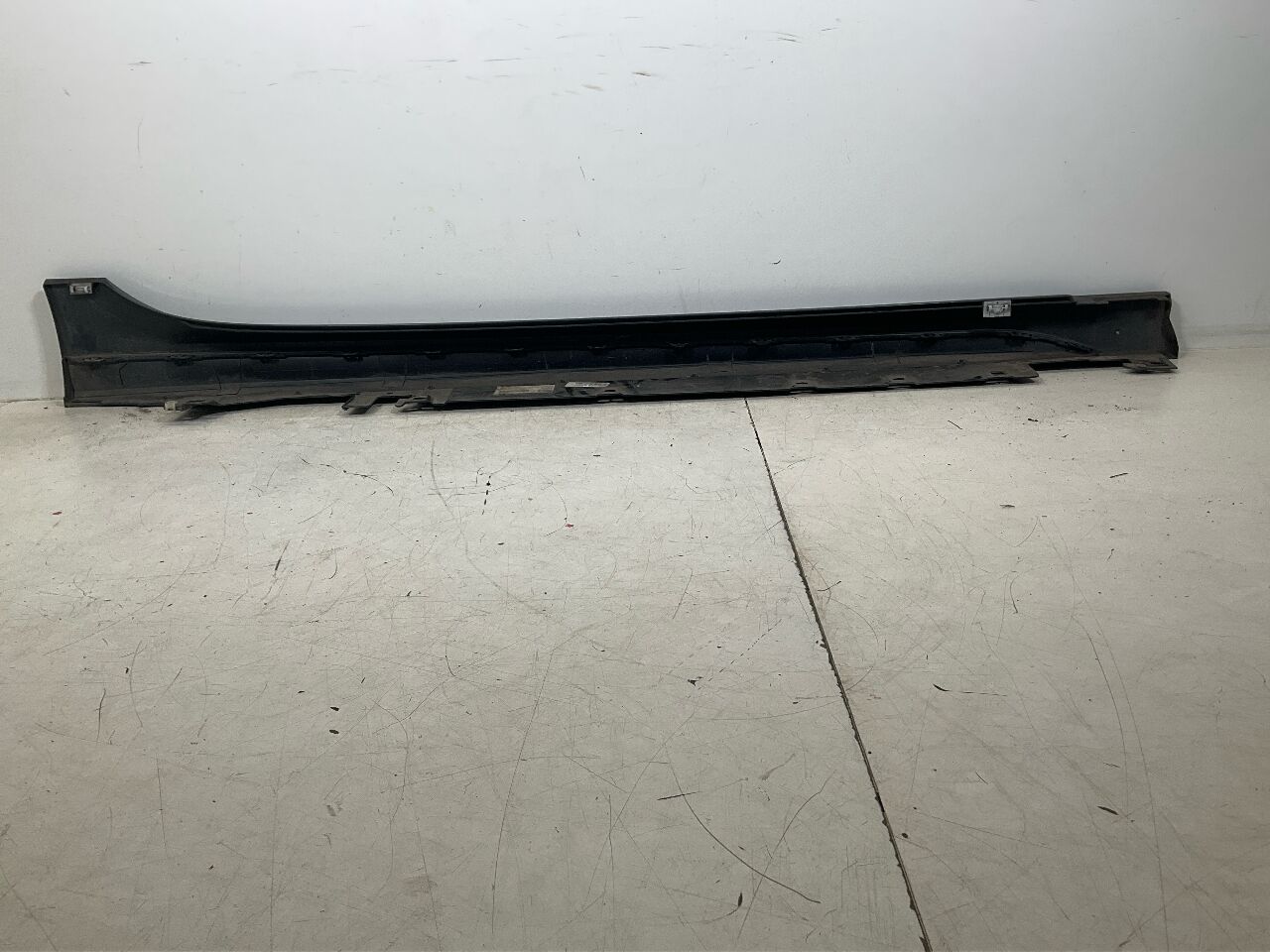 Panelling sill board left BMW 2er Gran Coupe (F44) M 235i xDrive  225 kW  306 PS (11.2019-> )