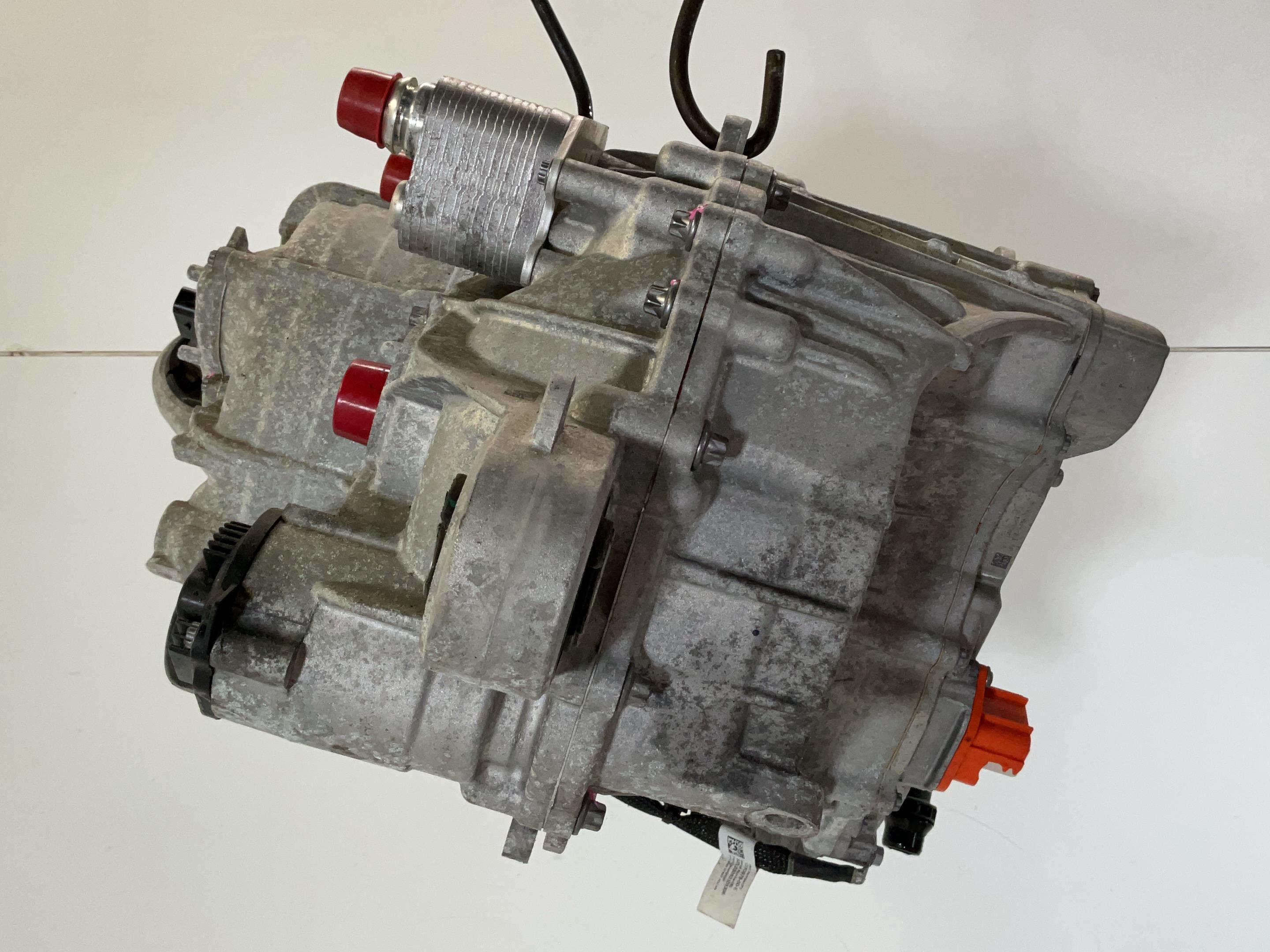 Elektromotor voorkant TESLA Model 3 (5YJ3) EV  350 kW  476 PS (06.2019-> )