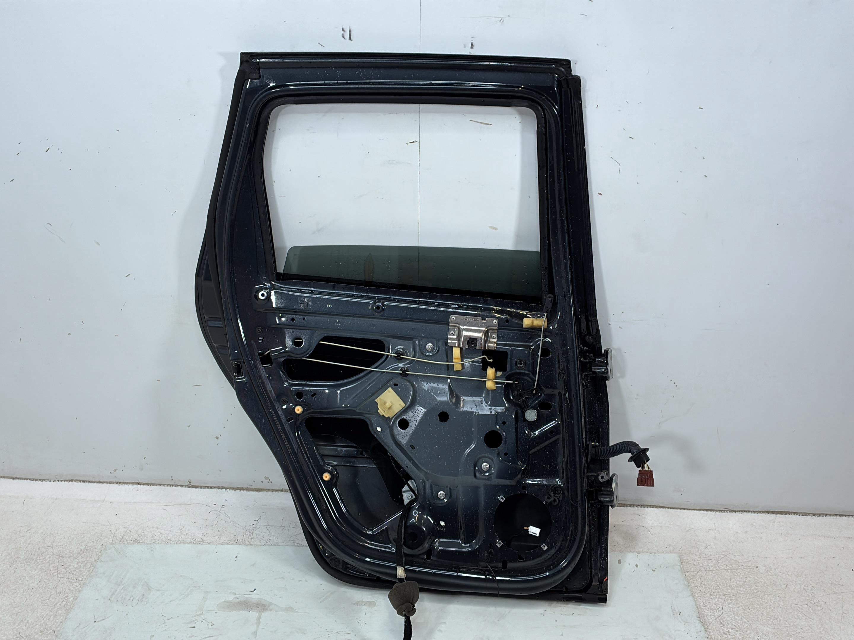 Portier linksachter DACIA Duster (HS) 1.6 SCe 115  84 kW  114 PS (06.2015-01.2018)
